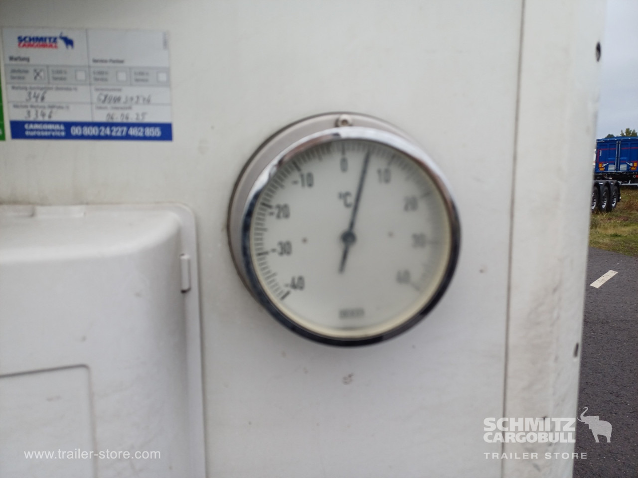 SCHMITZ Auflieger Tiefkühler Fleischhang - Изотермический полуприцеп: фото 5 SCHMITZ Auflieger Tiefkühler Fleischhang - Изотермический полуприцеп: фото 5