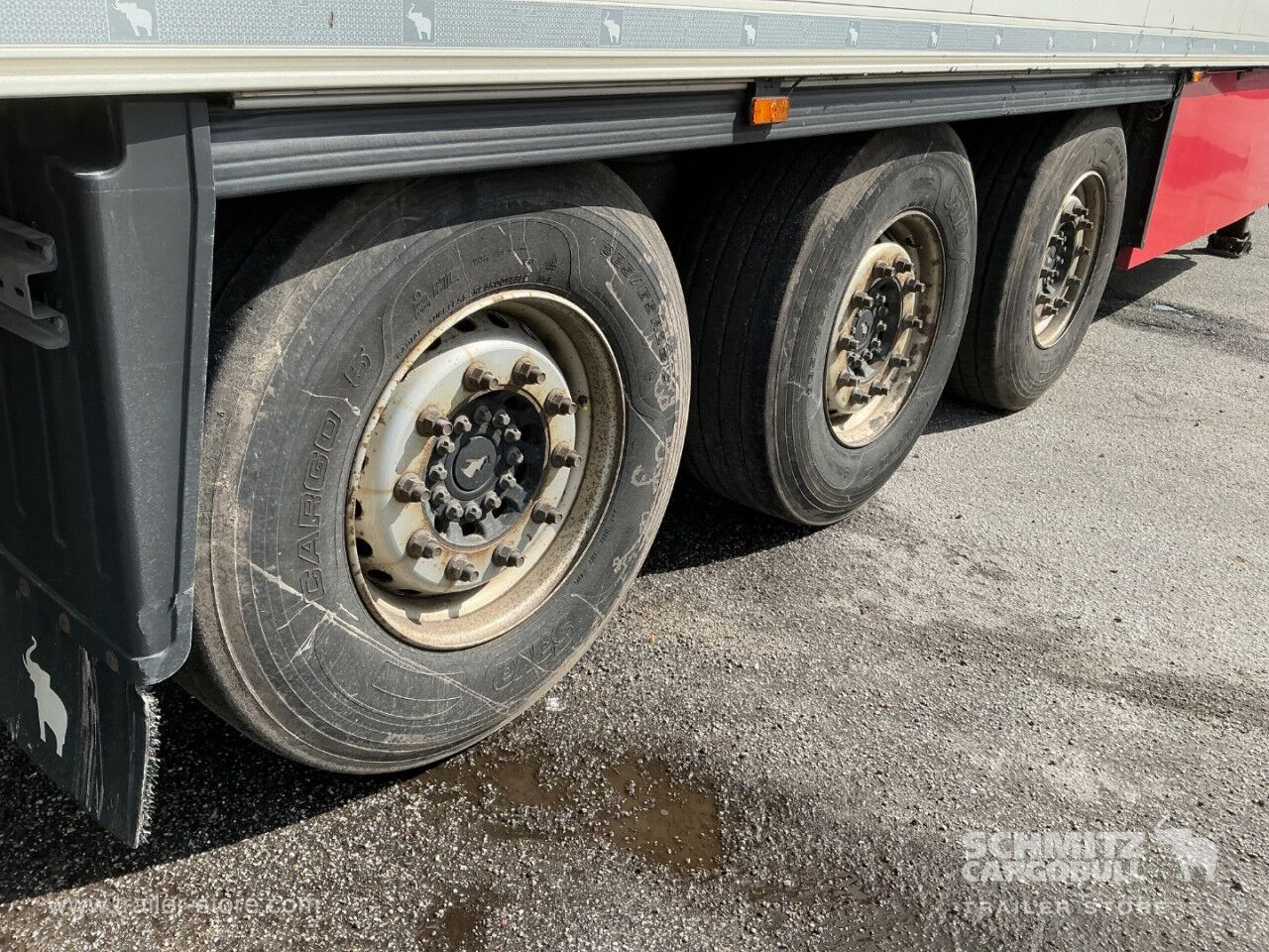 SCHMITZ Reefer Multitemp Double deck Taillift - Изотермический полуприцеп: фото 3 SCHMITZ Reefer Multitemp Double deck Taillift - Изотермический полуприцеп: фото 3