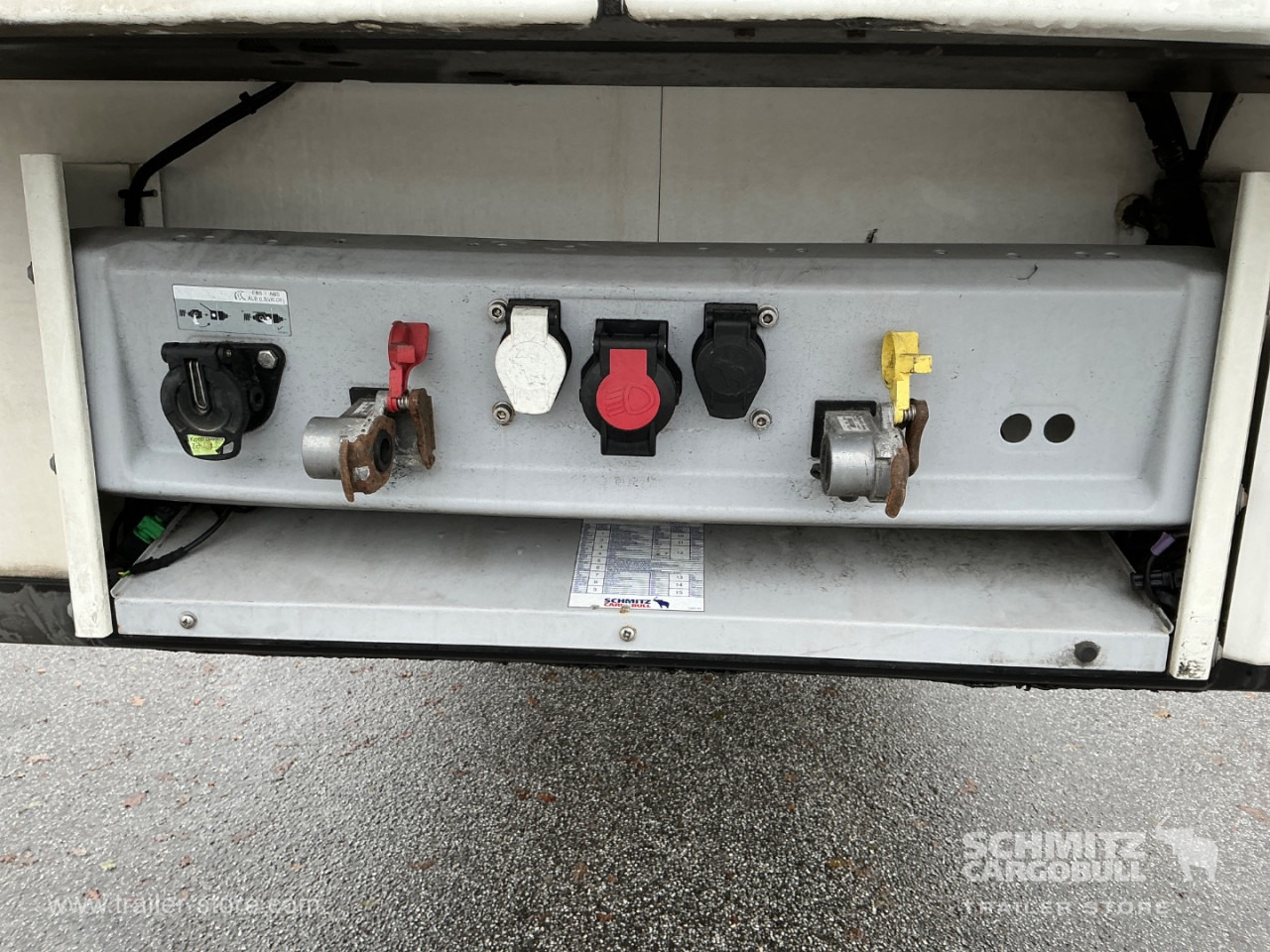 SCHMITZ Reefer Standard Double deck - Изотермический полуприцеп: фото 4 SCHMITZ Reefer Standard Double deck - Изотермический полуприцеп: фото 4