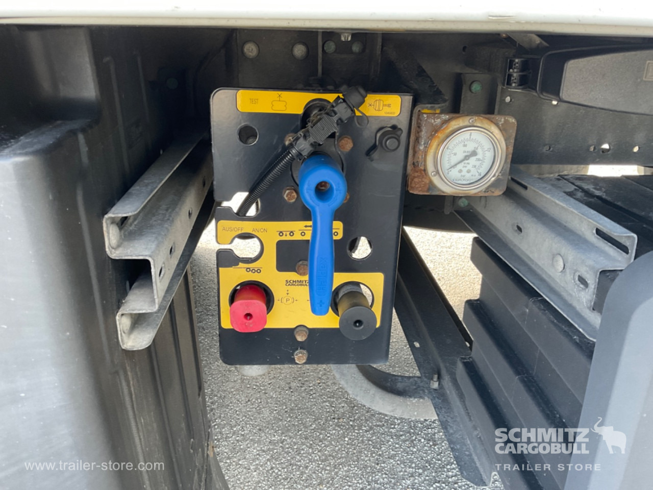 SCHMITZ Reefer Standard Double deck - Изотермический полуприцеп: фото 3 SCHMITZ Reefer Standard Double deck - Изотермический полуприцеп: фото 3