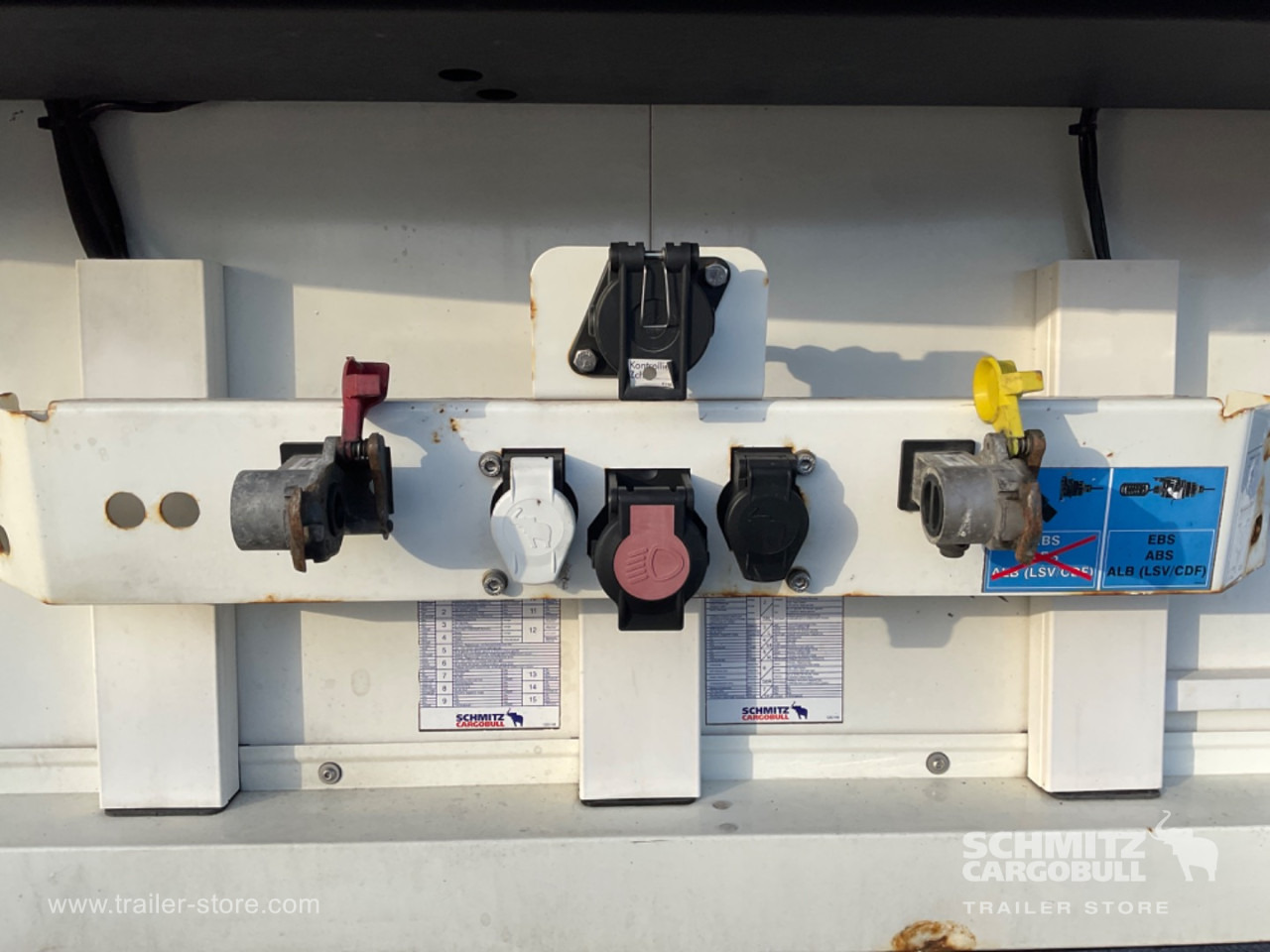 SCHMITZ Reefer Standard Double deck - Изотермический полуприцеп: фото 4 SCHMITZ Reefer Standard Double deck - Изотермический полуприцеп: фото 4