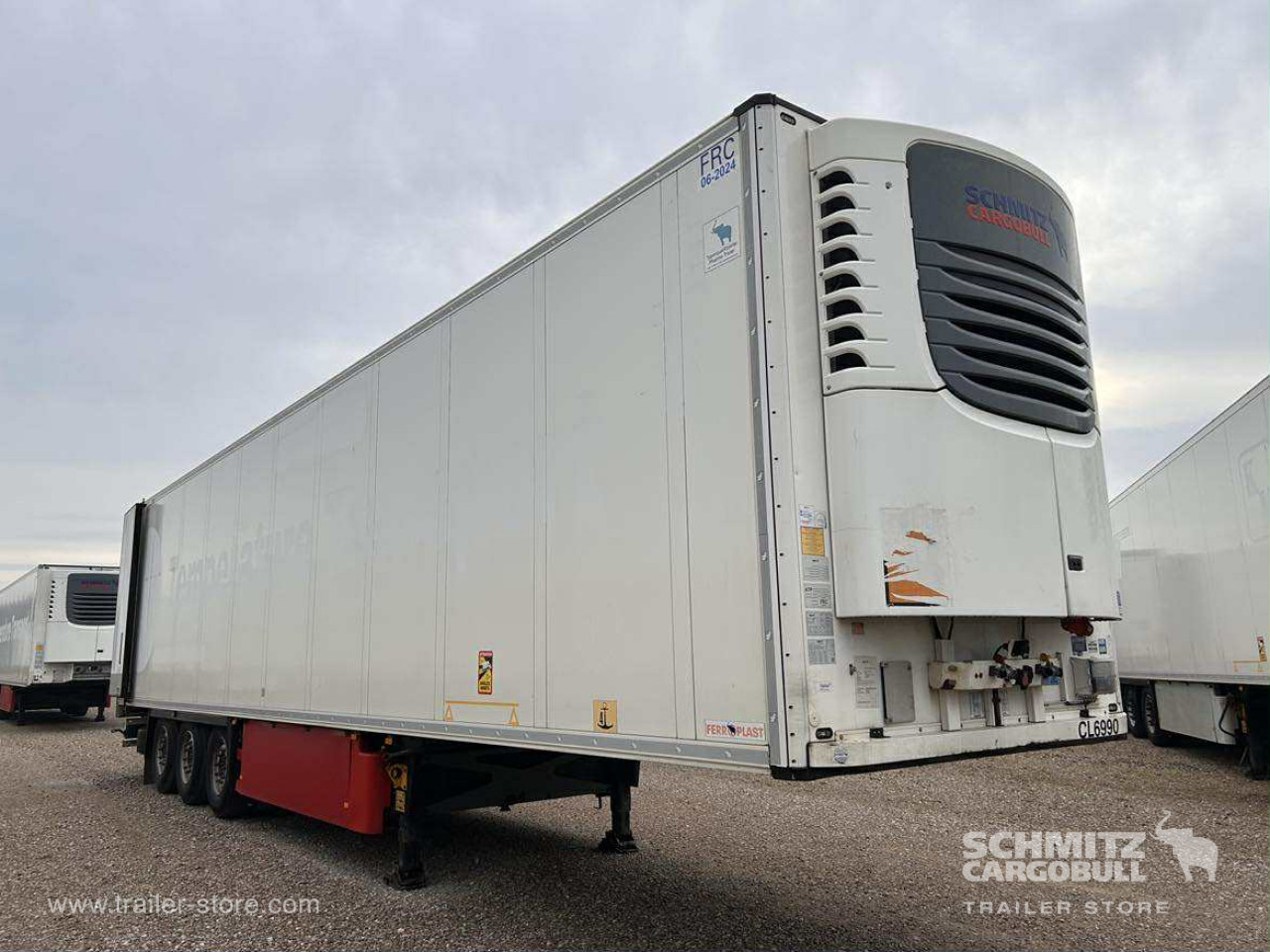 SCHMITZ Reefer Standard Double deck - Изотермический полуприцеп: фото 1 SCHMITZ Reefer Standard Double deck - Изотермический полуприцеп: фото 1