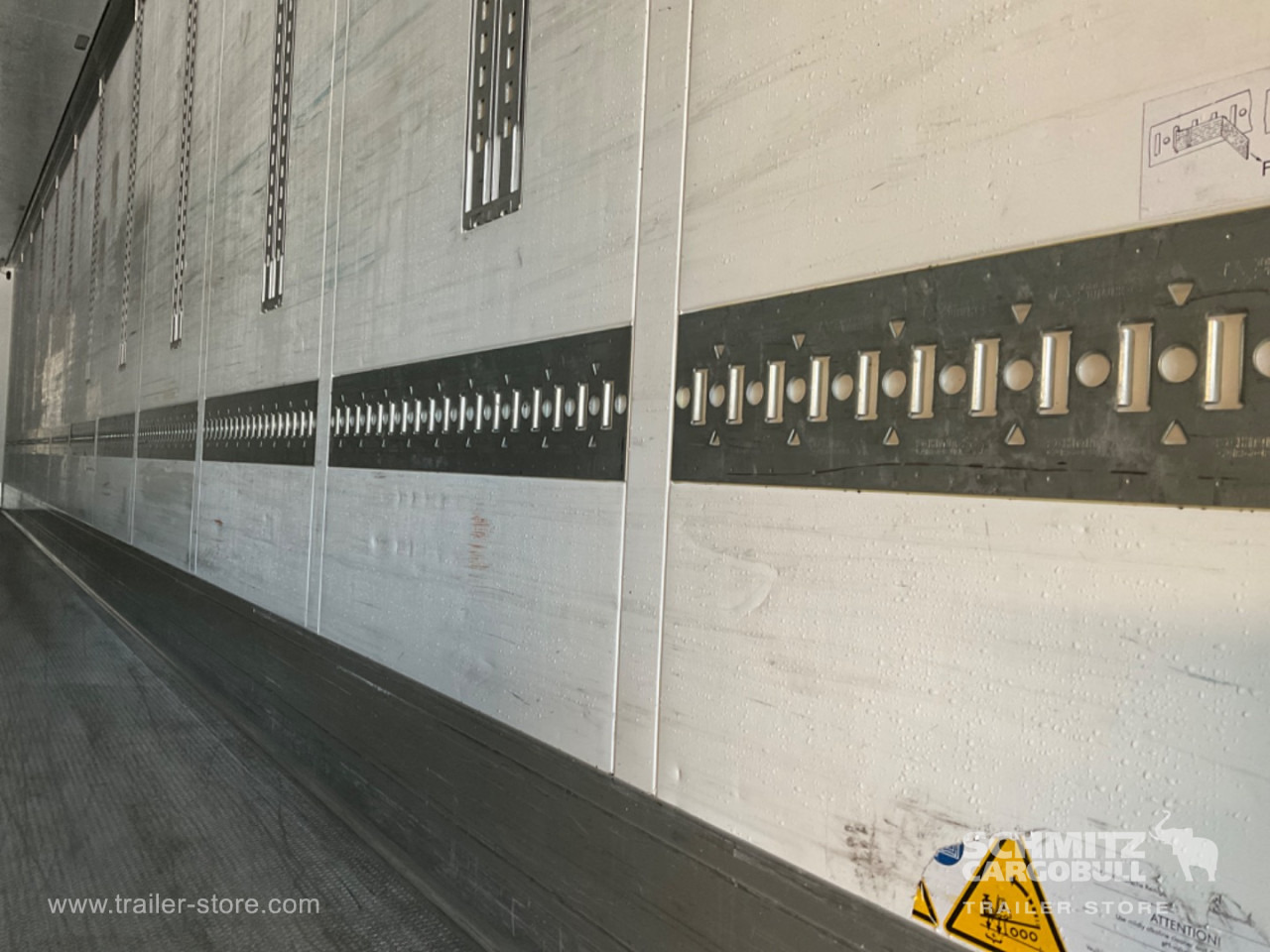 SCHMITZ Reefer Standard Double deck - Изотермический полуприцеп: фото 3 SCHMITZ Reefer Standard Double deck - Изотермический полуприцеп: фото 3