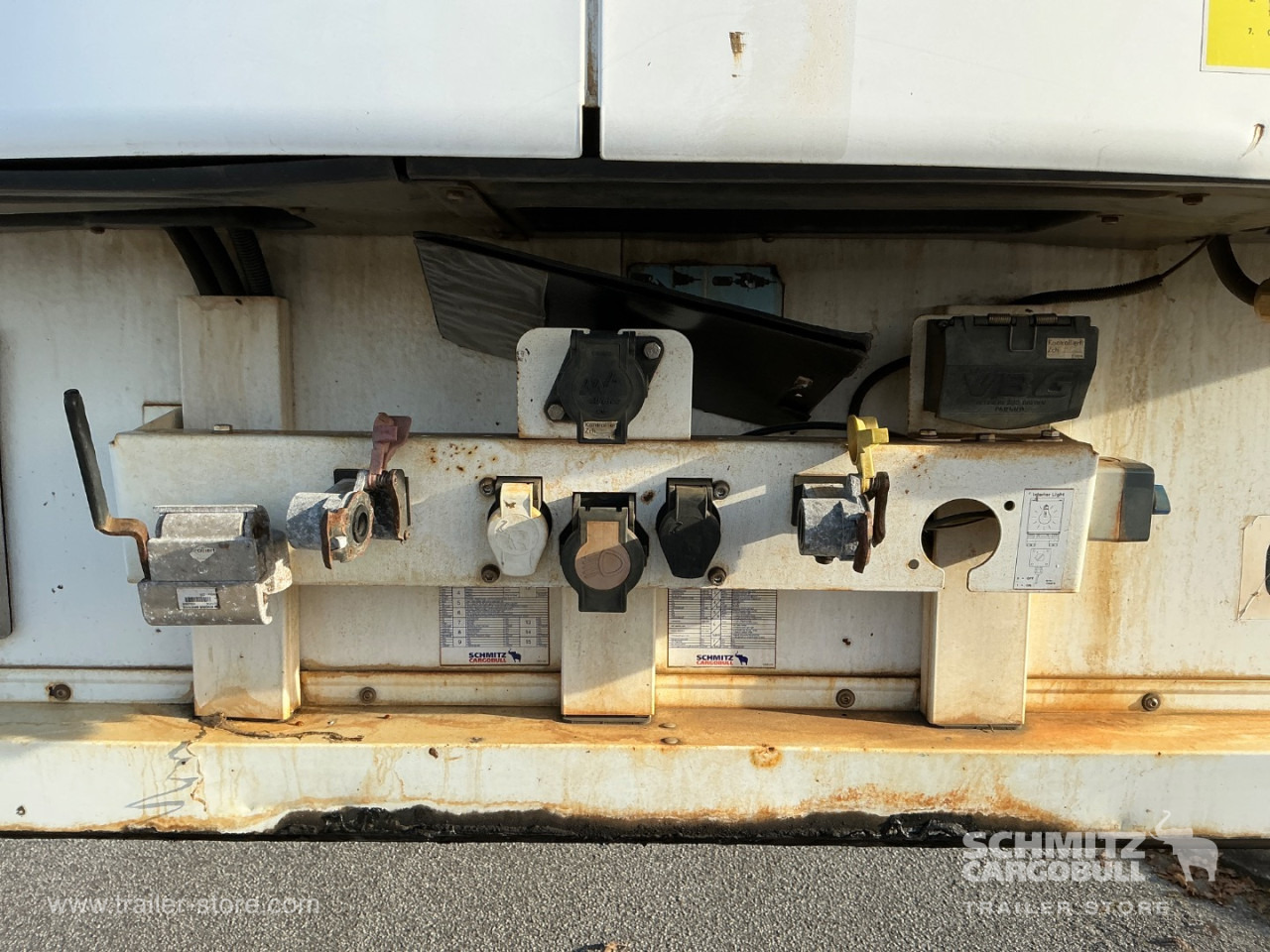 SCHMITZ Reefer Standard Double deck - Изотермический полуприцеп: фото 4 SCHMITZ Reefer Standard Double deck - Изотермический полуприцеп: фото 4
