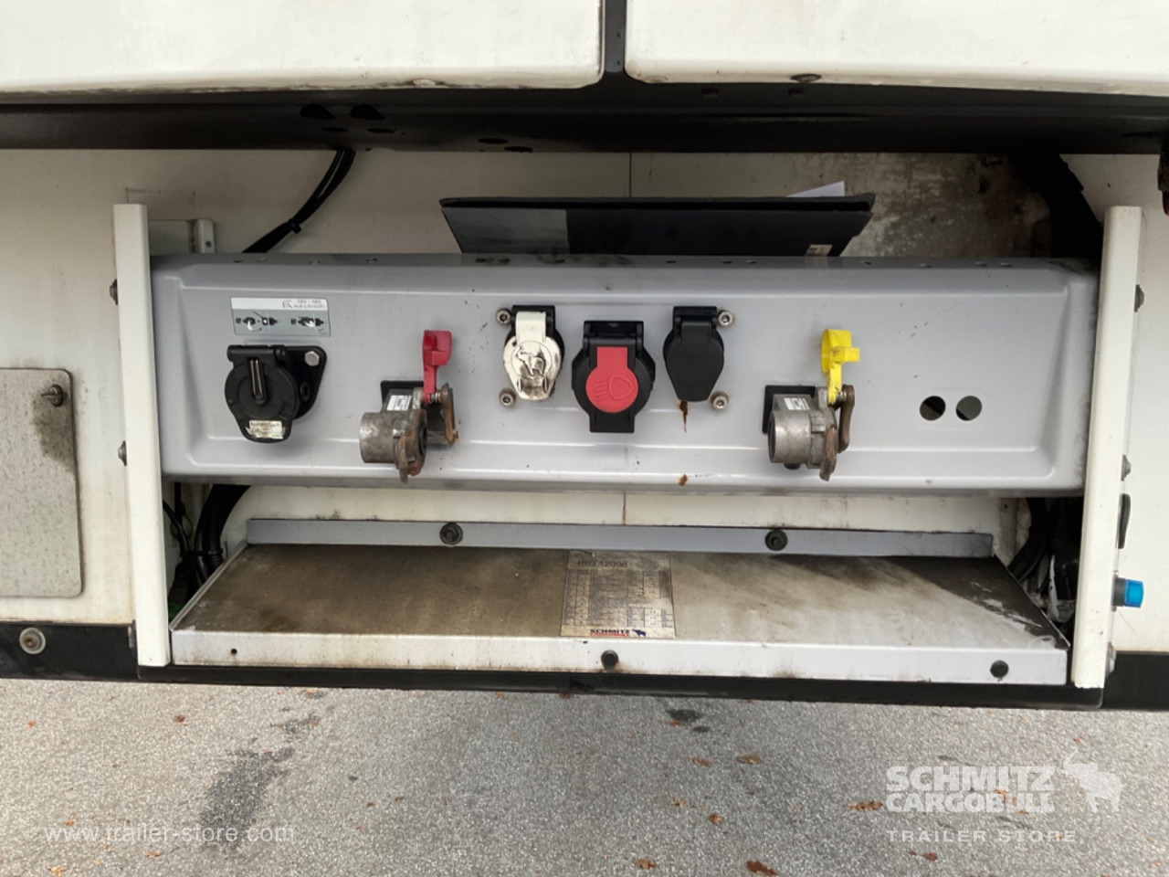 SCHMITZ Reefer Standard Double deck - Изотермический полуприцеп: фото 4 SCHMITZ Reefer Standard Double deck - Изотермический полуприцеп: фото 4