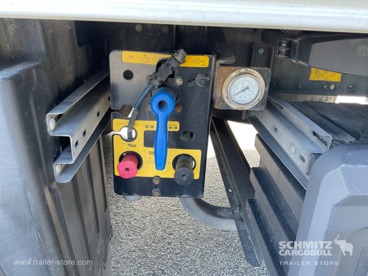 SCHMITZ Reefer Standard Double deck - Изотермический полуприцеп: фото 2 SCHMITZ Reefer Standard Double deck - Изотермический полуприцеп: фото 2