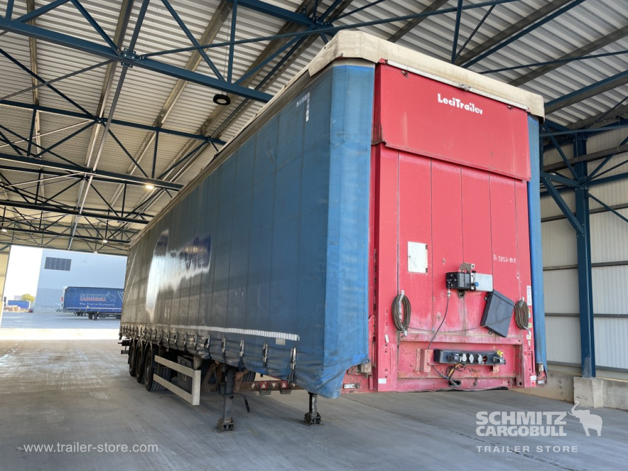 LECIñENA Semiremolque Lona Standard - Тентованный полуприцеп: фото 1 LECIñENA Semiremolque Lona Standard - Тентованный полуприцеп: фото 1