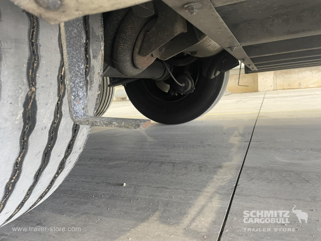 SCHMITZ Remolque Frigo Standard - Прицеп-рефрижератор: фото 2 SCHMITZ Remolque Frigo Standard - Прицеп-рефрижератор: фото 2