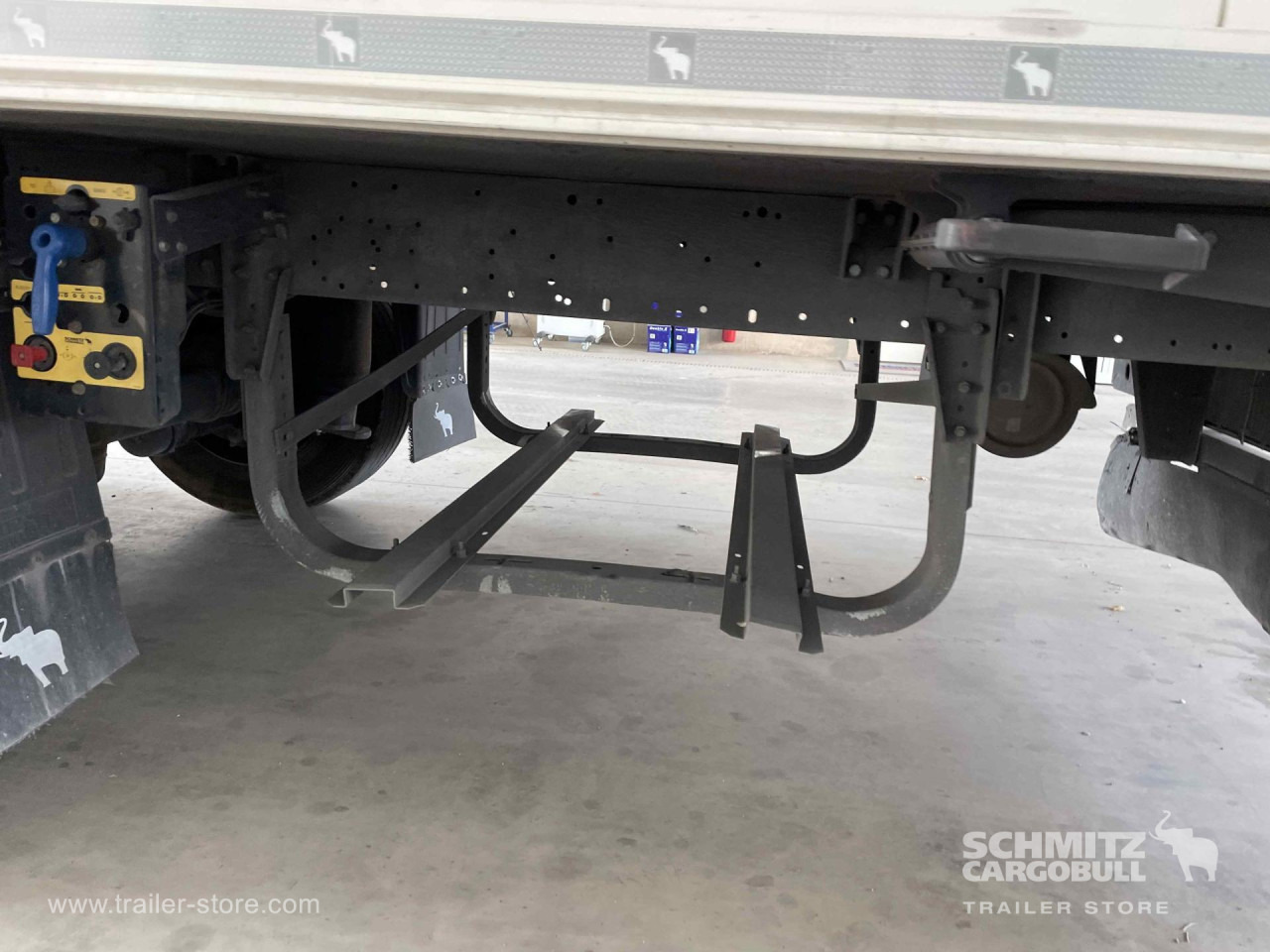 SCHMITZ Semiremolque Frigo Multitemperatura - Изотермический полуприцеп: фото 2 SCHMITZ Semiremolque Frigo Multitemperatura - Изотермический полуприцеп: фото 2