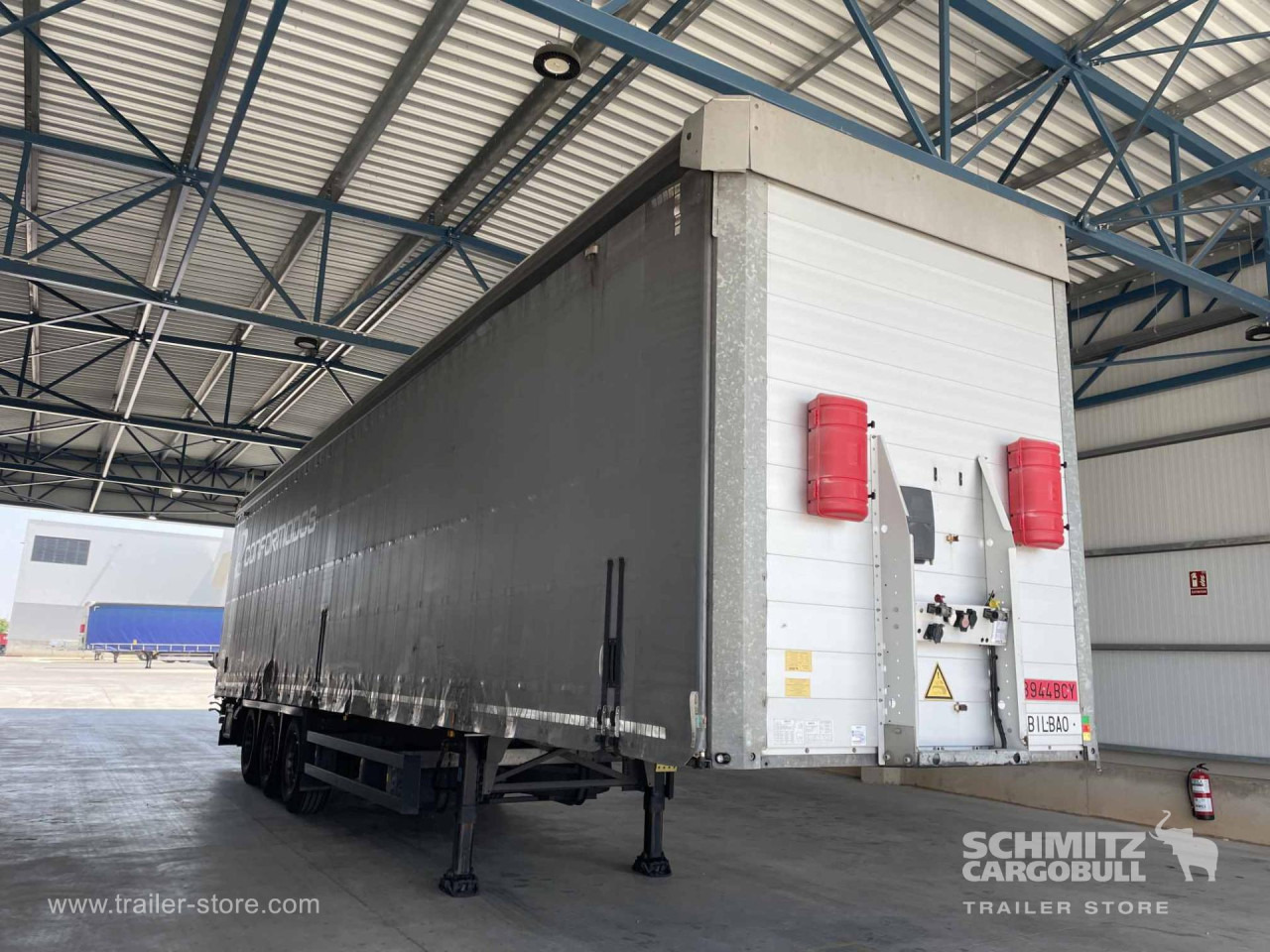 SCHMITZ Semiremolque Lona Standard - Тентованный полуприцеп: фото 1 SCHMITZ Semiremolque Lona Standard - Тентованный полуприцеп: фото 1