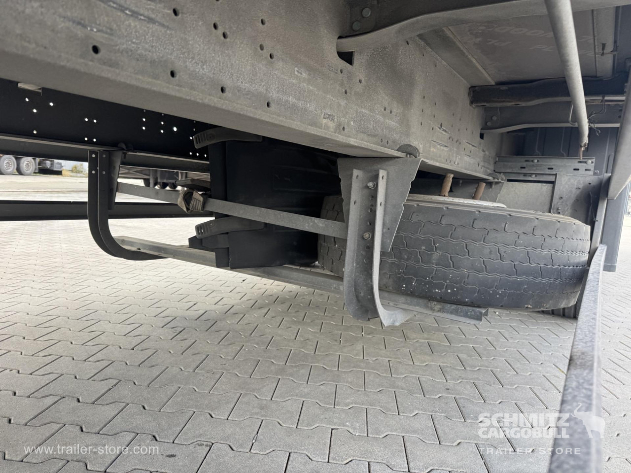 SCHMITZ Curtainsider Mega - Тентованный полуприцеп: фото 2 SCHMITZ Curtainsider Mega - Тентованный полуприцеп: фото 2