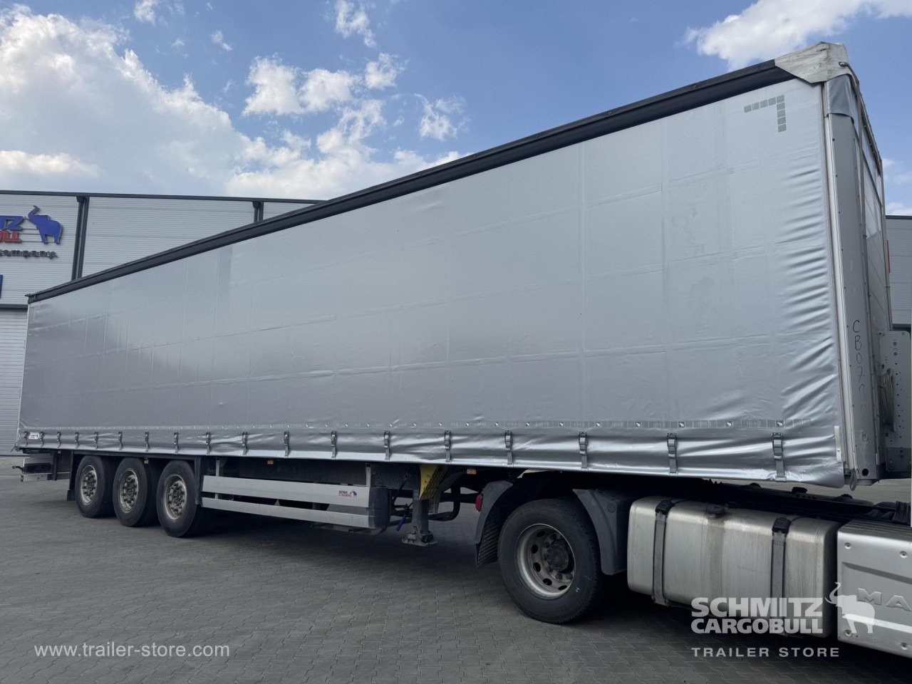 SCHMITZ Curtainsider Standard - Тентованный полуприцеп: фото 1 SCHMITZ Curtainsider Standard - Тентованный полуприцеп: фото 1