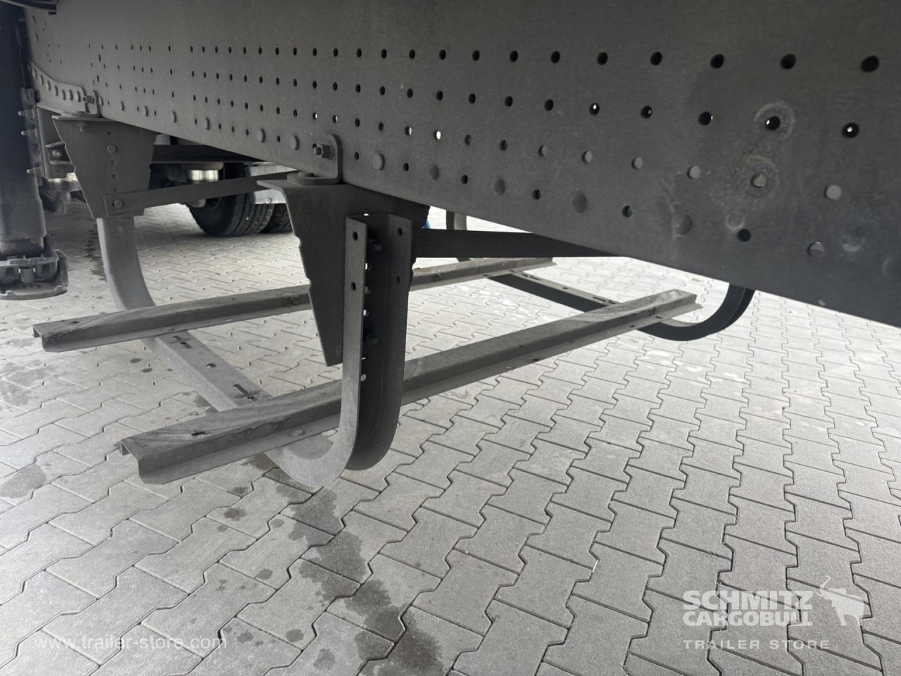 SCHMITZ Curtainsider Standard - Тентованный полуприцеп: фото 2 SCHMITZ Curtainsider Standard - Тентованный полуприцеп: фото 2