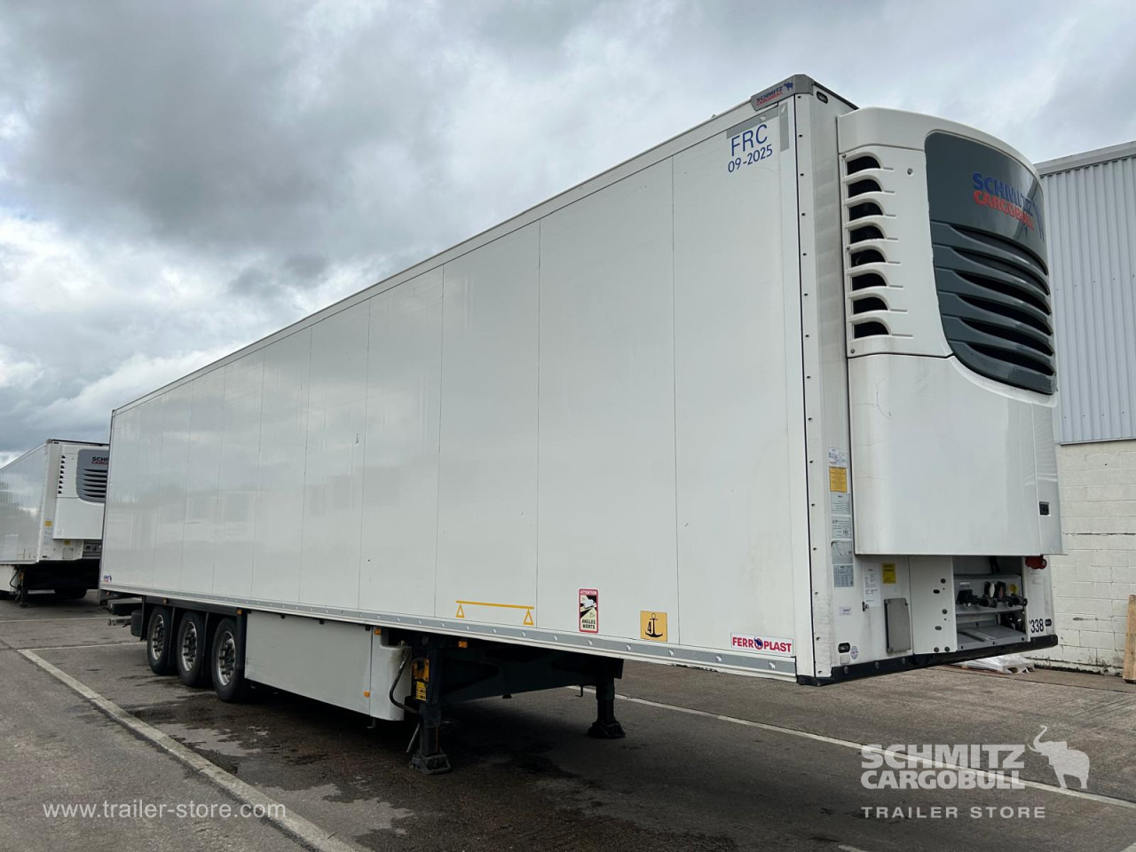 SCHMITZ Reefer Meat hanging system - Изотермический полуприцеп: фото 1 SCHMITZ Reefer Meat hanging system - Изотермический полуприцеп: фото 1