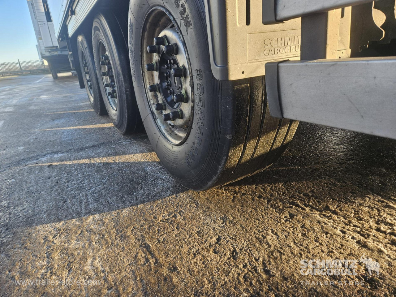 SCHMITZ Reefer Multitemp - Изотермический полуприцеп: фото 4 SCHMITZ Reefer Multitemp - Изотермический полуприцеп: фото 4