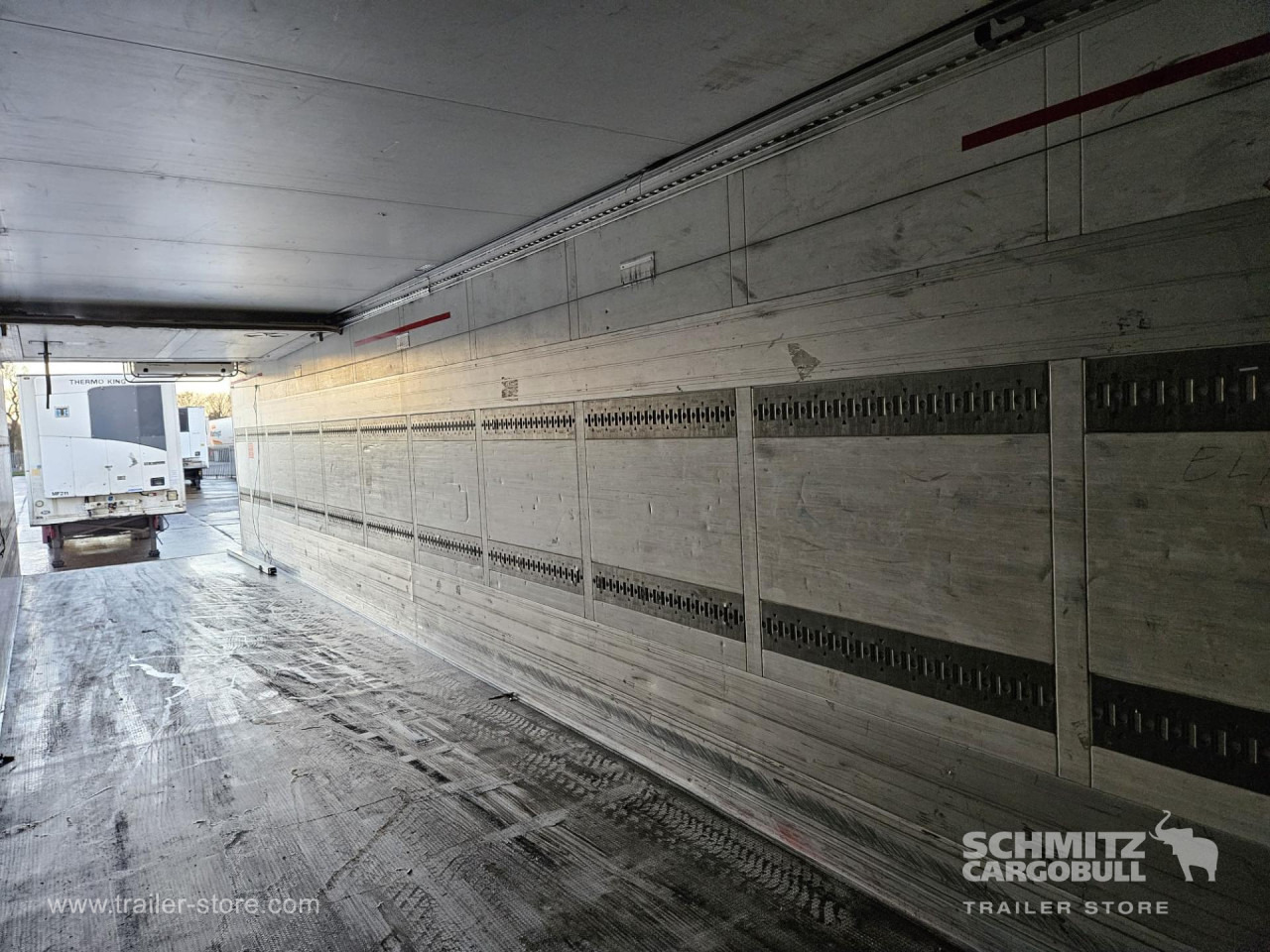 SCHMITZ Reefer Multitemp - Изотермический полуприцеп: фото 3 SCHMITZ Reefer Multitemp - Изотермический полуприцеп: фото 3