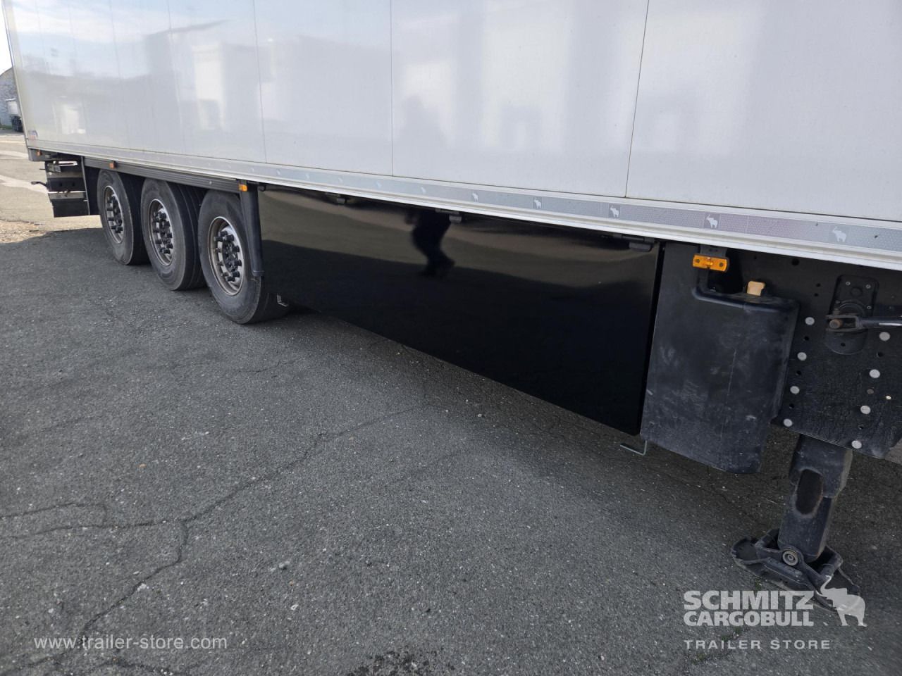 SCHMITZ Reefer Standard - Изотермический полуприцеп: фото 3 SCHMITZ Reefer Standard - Изотермический полуприцеп: фото 3