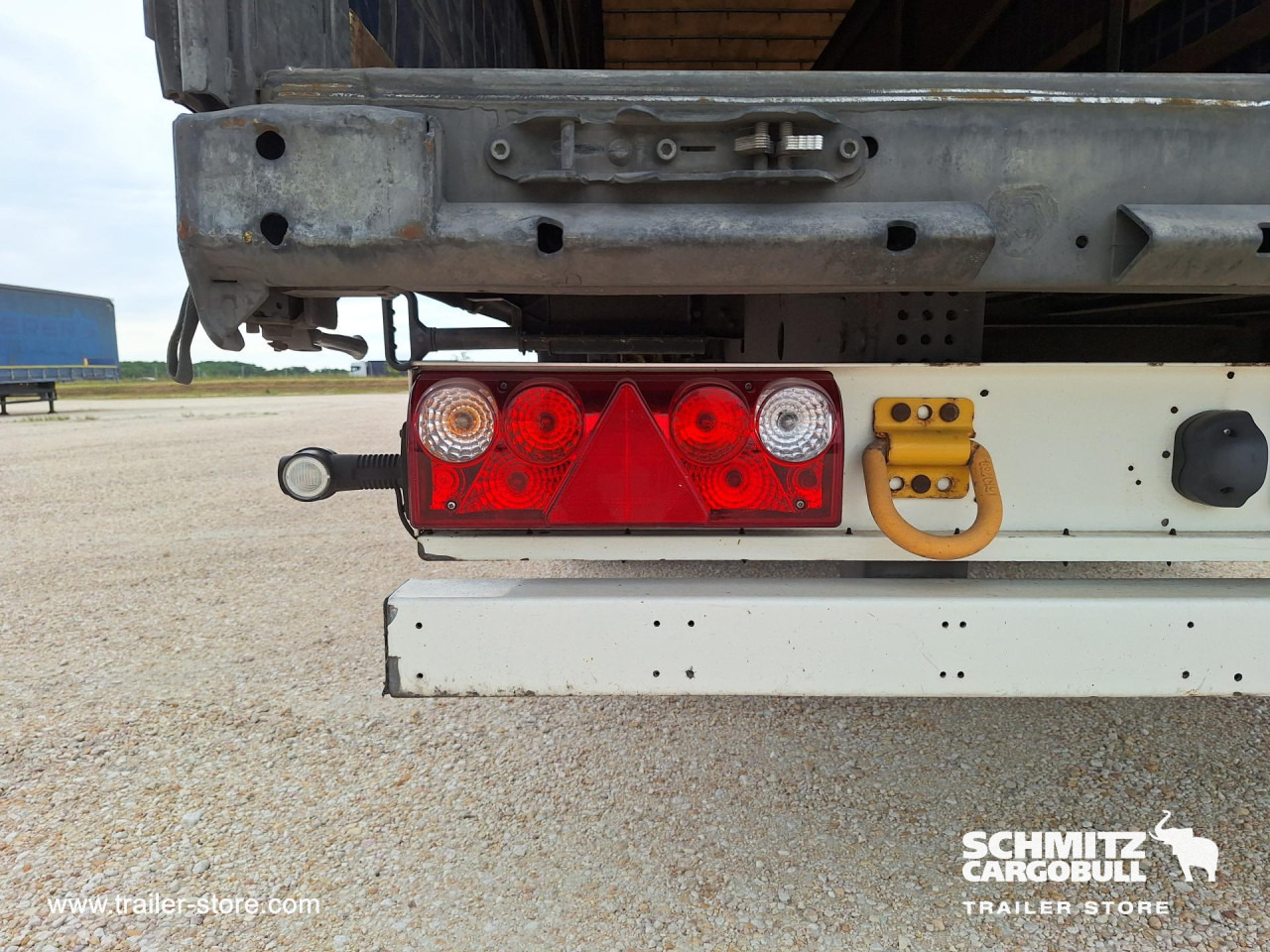SCHMITZ Curtainsider Mega - Тентованный полуприцеп: фото 4 SCHMITZ Curtainsider Mega - Тентованный полуприцеп: фото 4