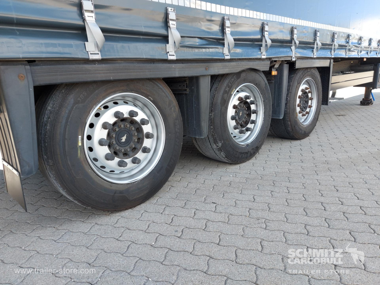 SCHMITZ Curtainsider Mega - Тентованный полуприцеп: фото 3 SCHMITZ Curtainsider Mega - Тентованный полуприцеп: фото 3