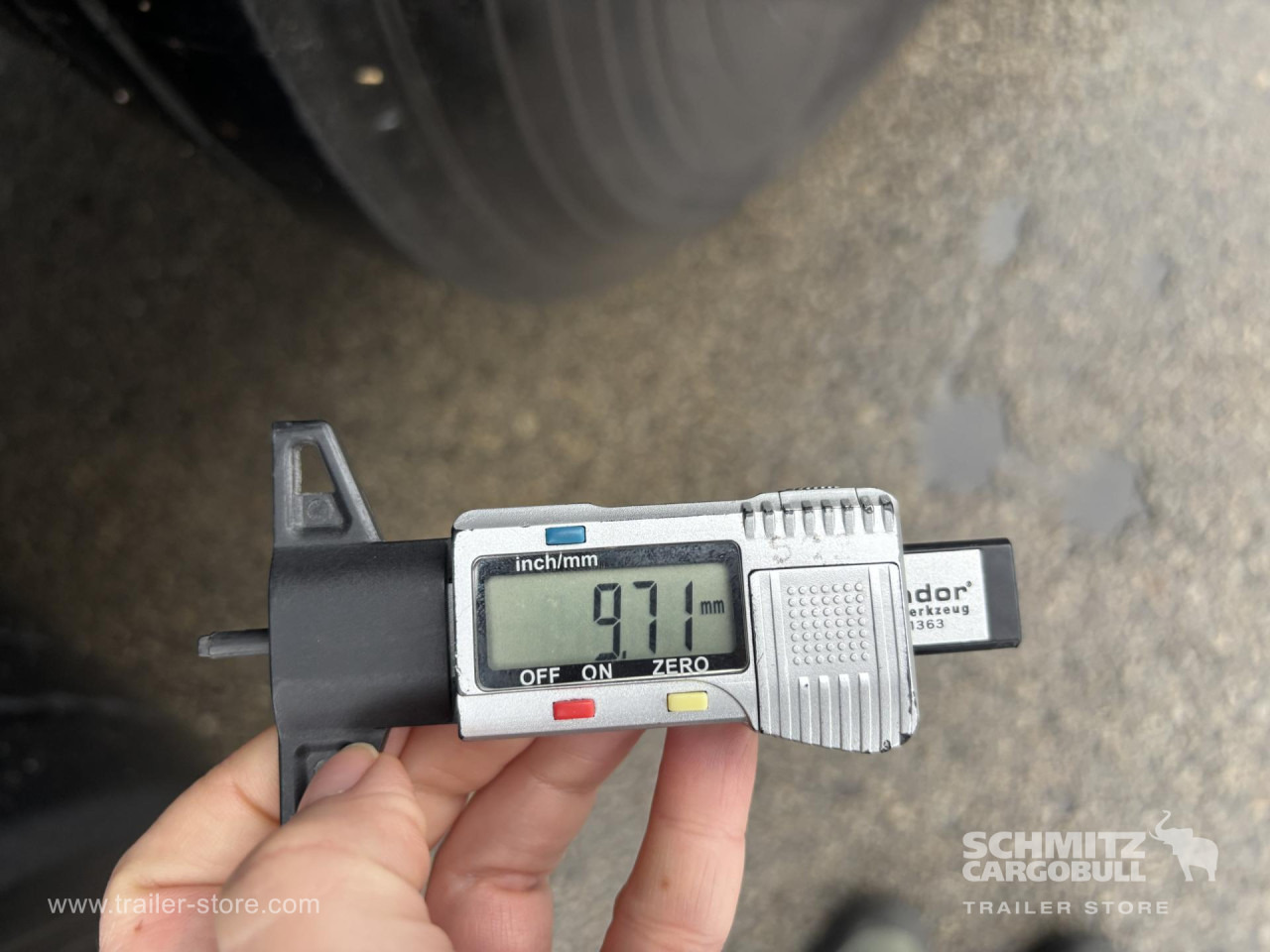 SCHMITZ Curtainsider Standard - Тентованный полуприцеп: фото 3 SCHMITZ Curtainsider Standard - Тентованный полуприцеп: фото 3