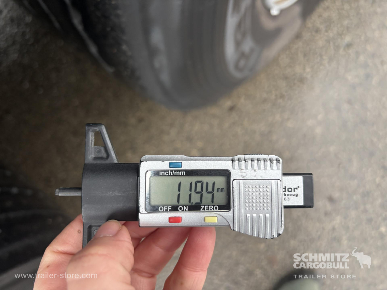 SCHMITZ Curtainsider Standard - Тентованный полуприцеп: фото 4 SCHMITZ Curtainsider Standard - Тентованный полуприцеп: фото 4