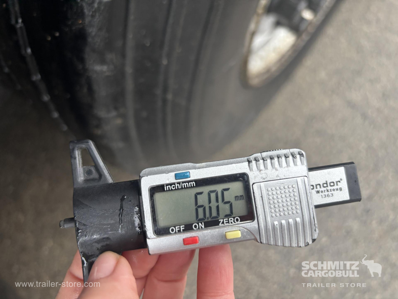 SCHMITZ Curtainsider Standard - Тентованный полуприцеп: фото 3 SCHMITZ Curtainsider Standard - Тентованный полуприцеп: фото 3