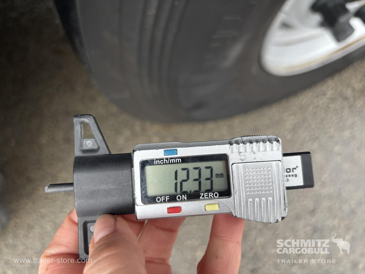 SCHMITZ Curtainsider Standard - Тентованный полуприцеп: фото 3 SCHMITZ Curtainsider Standard - Тентованный полуприцеп: фото 3