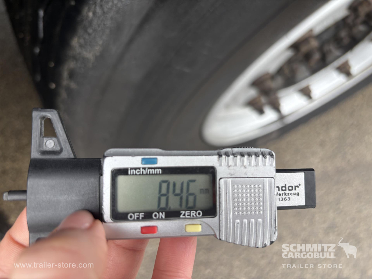 SCHMITZ Curtainsider Standard - Тентованный полуприцеп: фото 3 SCHMITZ Curtainsider Standard - Тентованный полуприцеп: фото 3