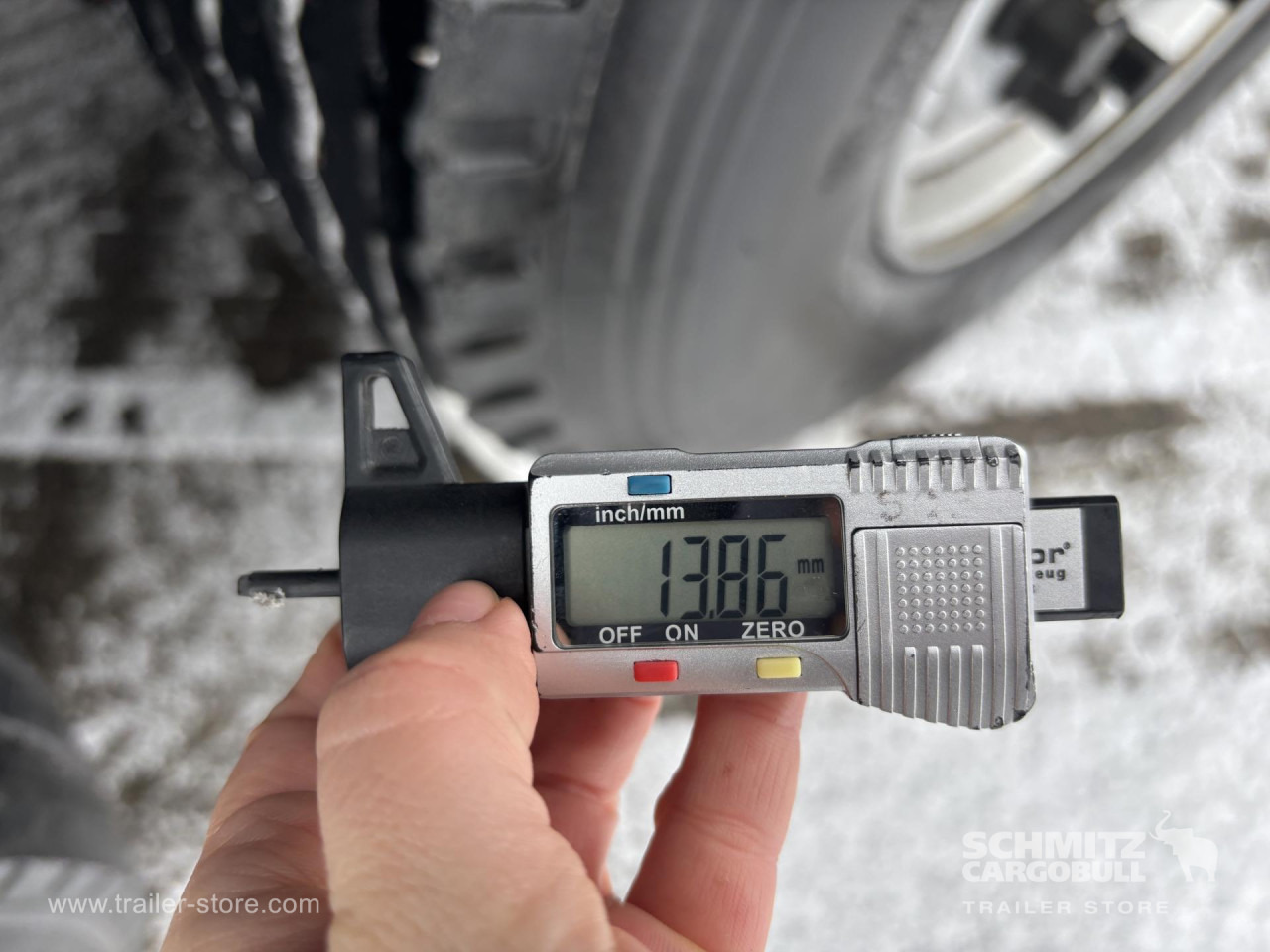 SCHMITZ Curtainsider Standard - Тентованный полуприцеп: фото 2 SCHMITZ Curtainsider Standard - Тентованный полуприцеп: фото 2