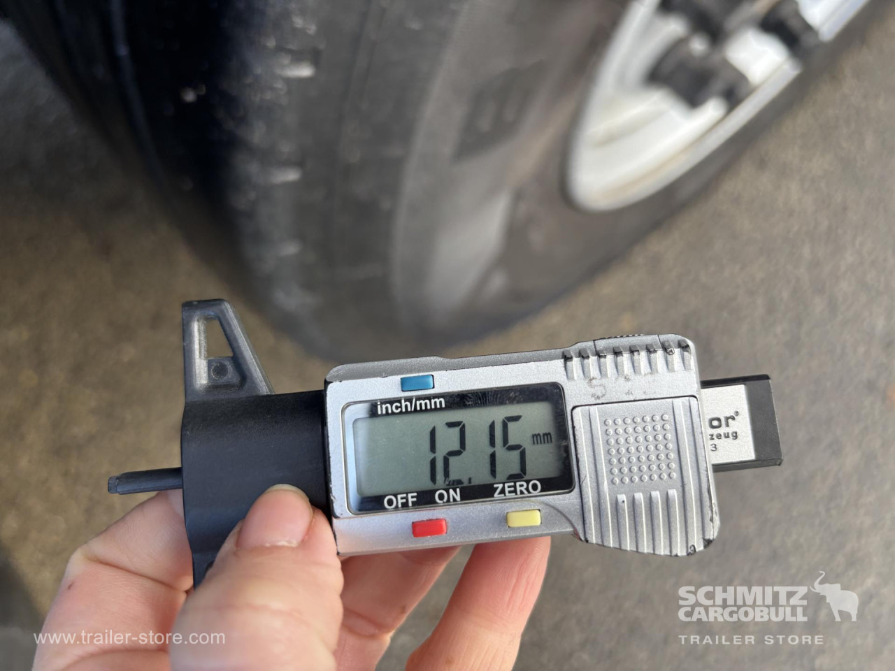 SCHMITZ Curtainsider Standard - Тентованный полуприцеп: фото 2 SCHMITZ Curtainsider Standard - Тентованный полуприцеп: фото 2