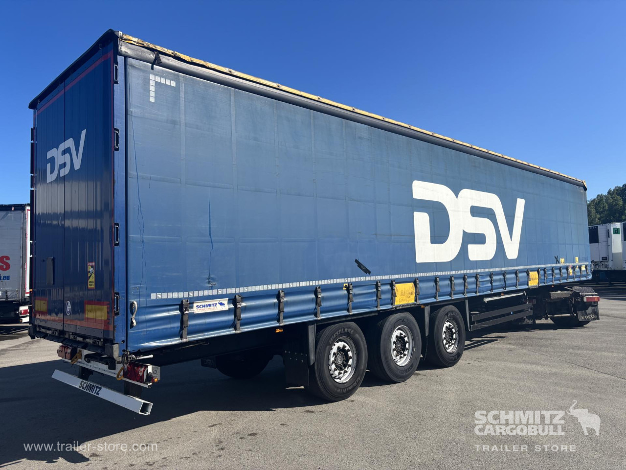 SCHMITZ Curtainsider Standard - Тентованный полуприцеп: фото 1 SCHMITZ Curtainsider Standard - Тентованный полуприцеп: фото 1