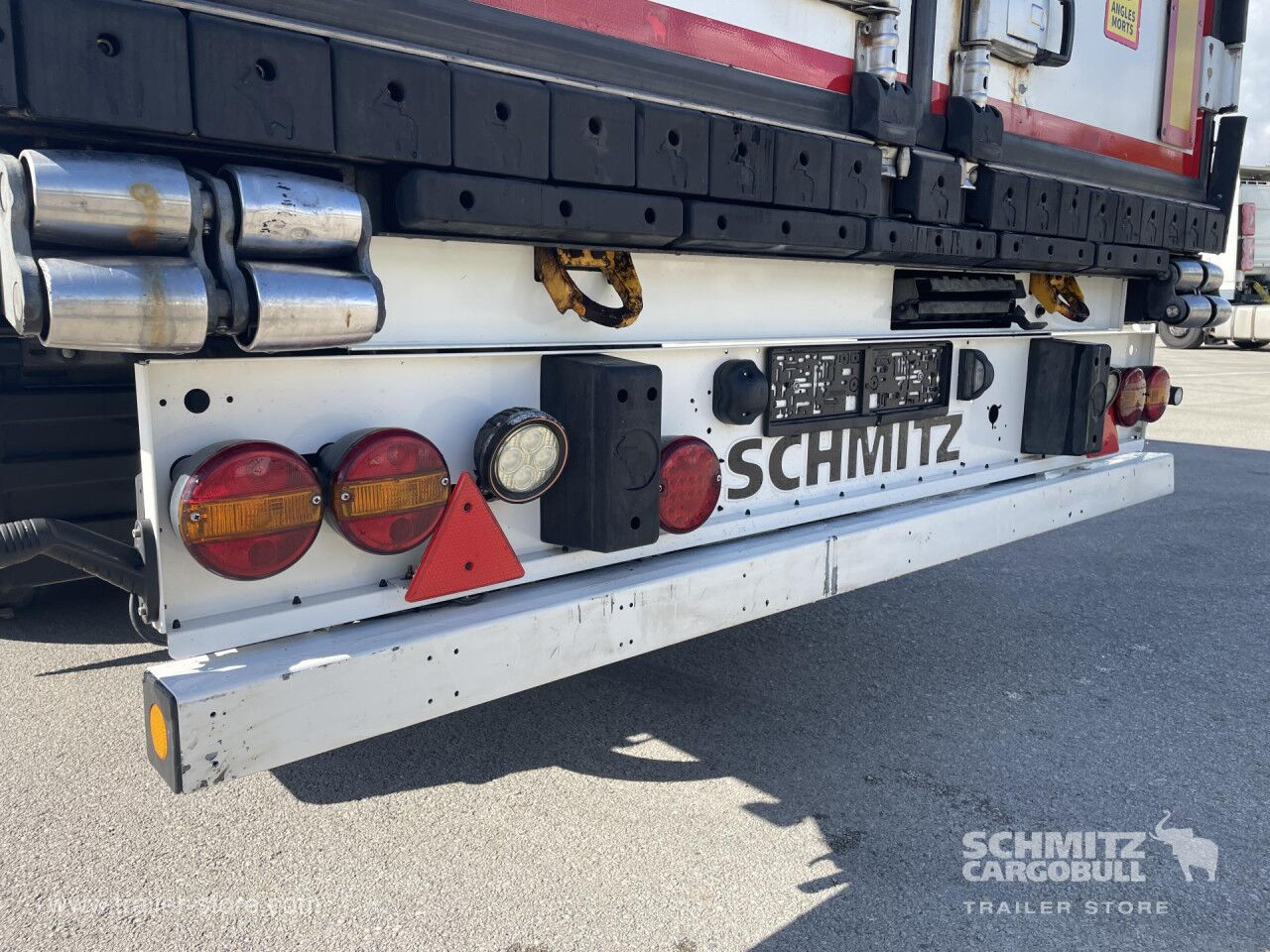 SCHMITZ Reefer Standard - Изотермический полуприцеп: фото 3 SCHMITZ Reefer Standard - Изотермический полуприцеп: фото 3