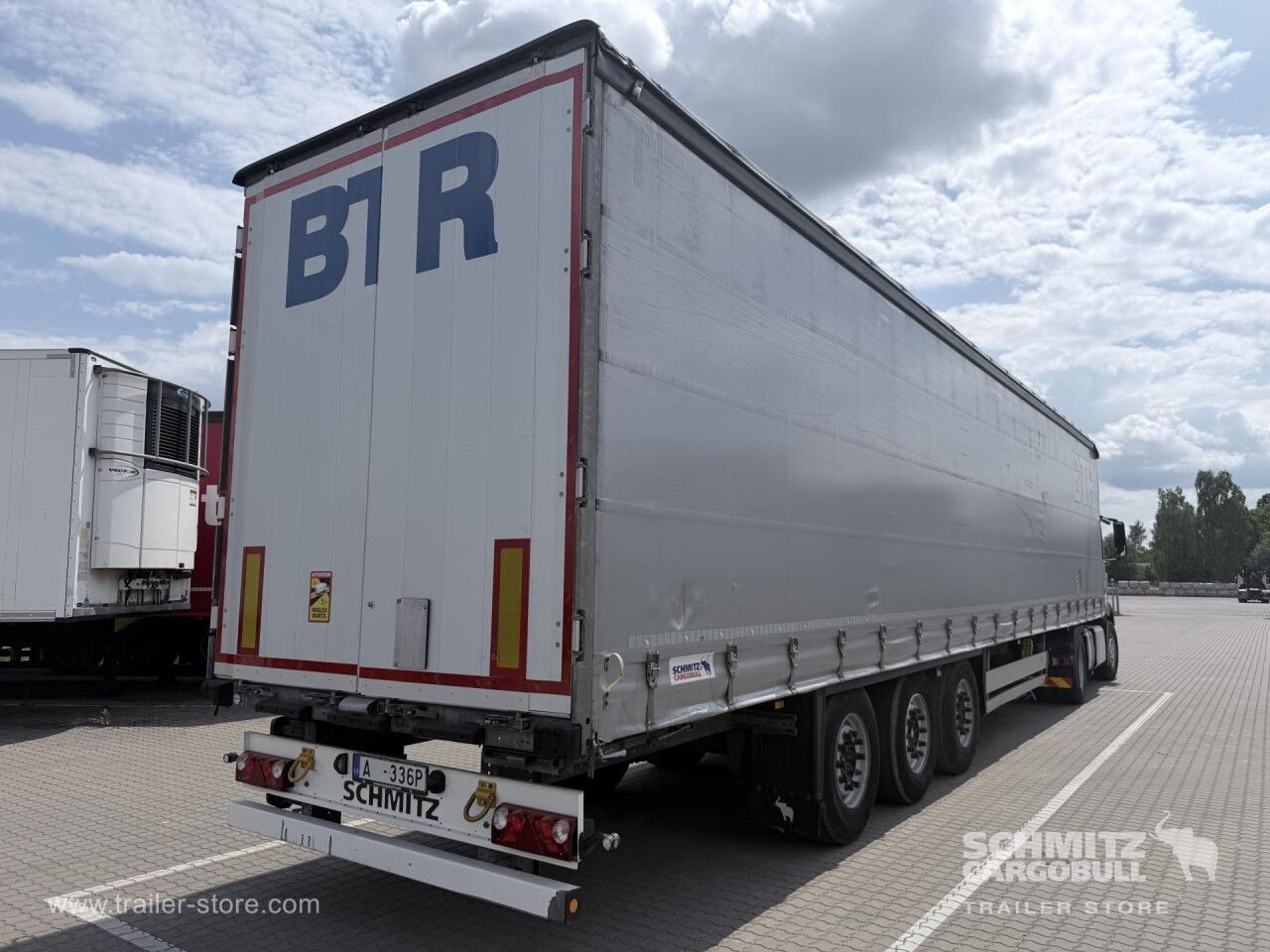 SCHMITZ Curtainsider Standard - Тентованный полуприцеп: фото 1 SCHMITZ Curtainsider Standard - Тентованный полуприцеп: фото 1