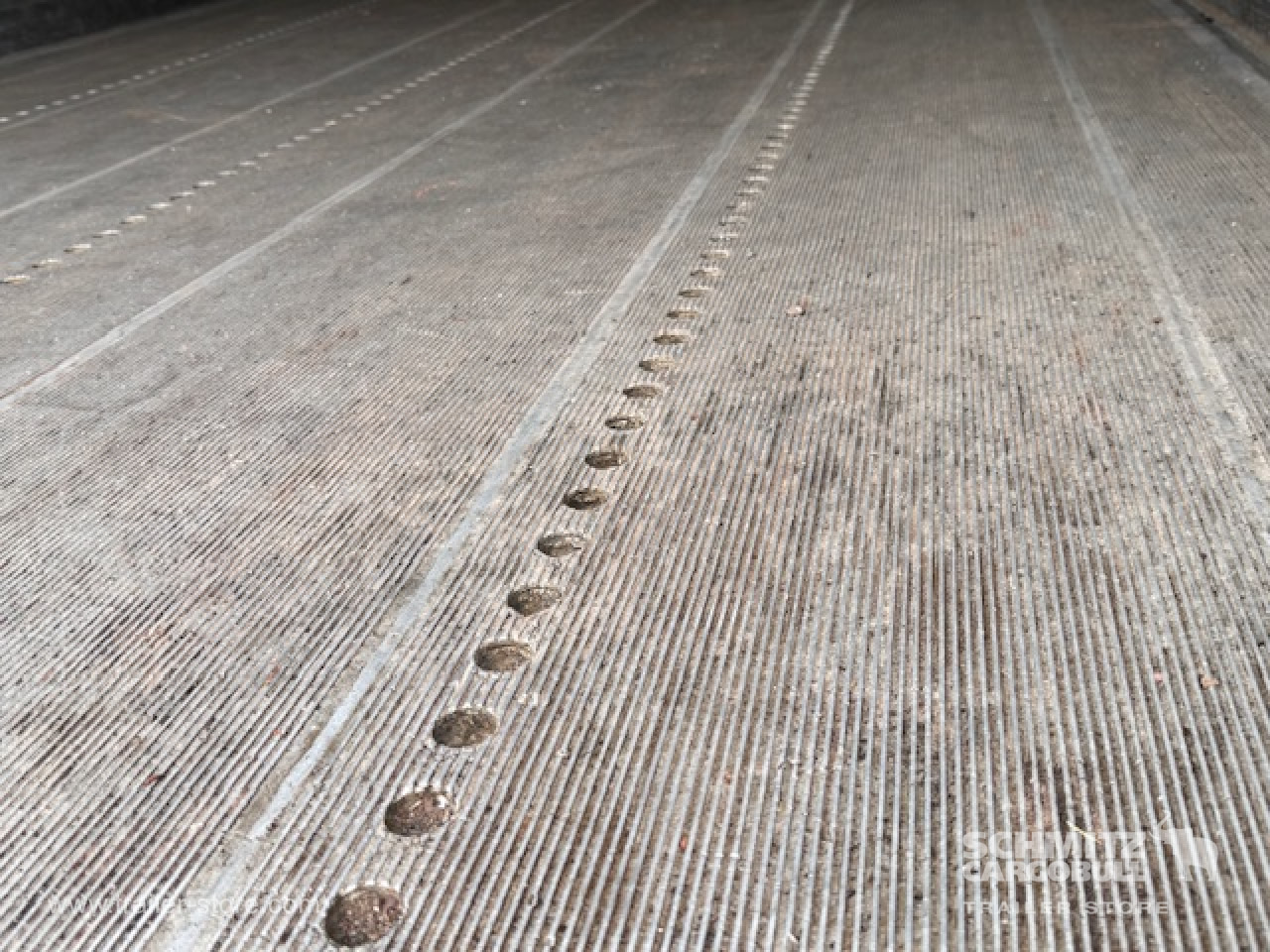 SCHMITZ Oplegger Vries Standard Taillift - Изотермический полуприцеп: фото 3 SCHMITZ Oplegger Vries Standard Taillift - Изотермический полуприцеп: фото 3