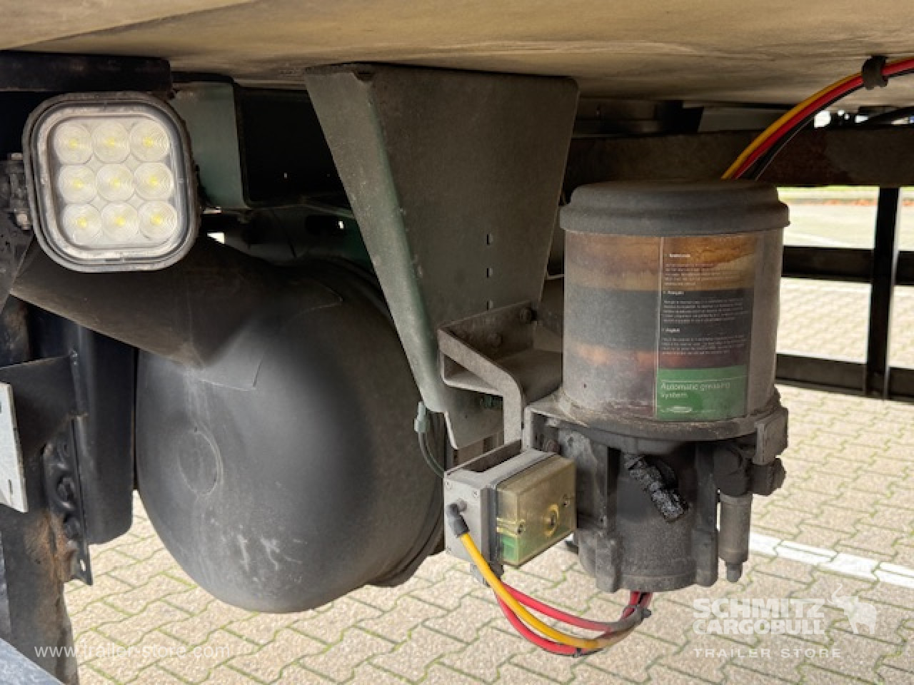 SCHMITZ Oplegger Vries Standard Taillift - Изотермический полуприцеп: фото 4 SCHMITZ Oplegger Vries Standard Taillift - Изотермический полуприцеп: фото 4
