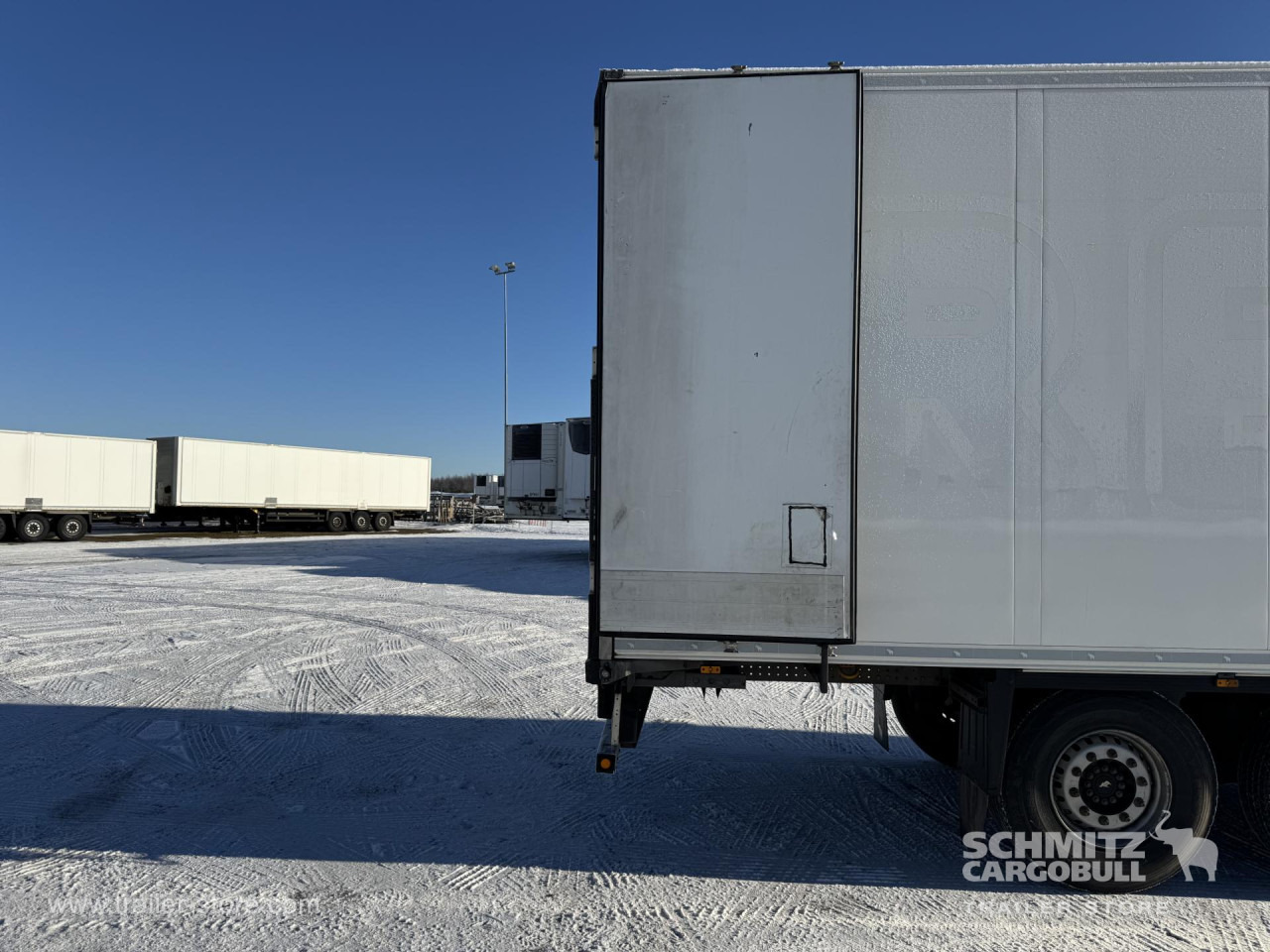 SCHMITZ Reefer Multitemp - Изотермический полуприцеп: фото 2 SCHMITZ Reefer Multitemp - Изотермический полуприцеп: фото 2