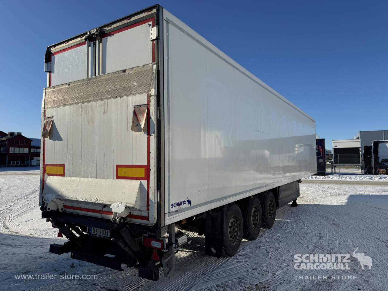 SCHMITZ Reefer Standard Double deck Taillift - Изотермический полуприцеп: фото 4 SCHMITZ Reefer Standard Double deck Taillift - Изотермический полуприцеп: фото 4