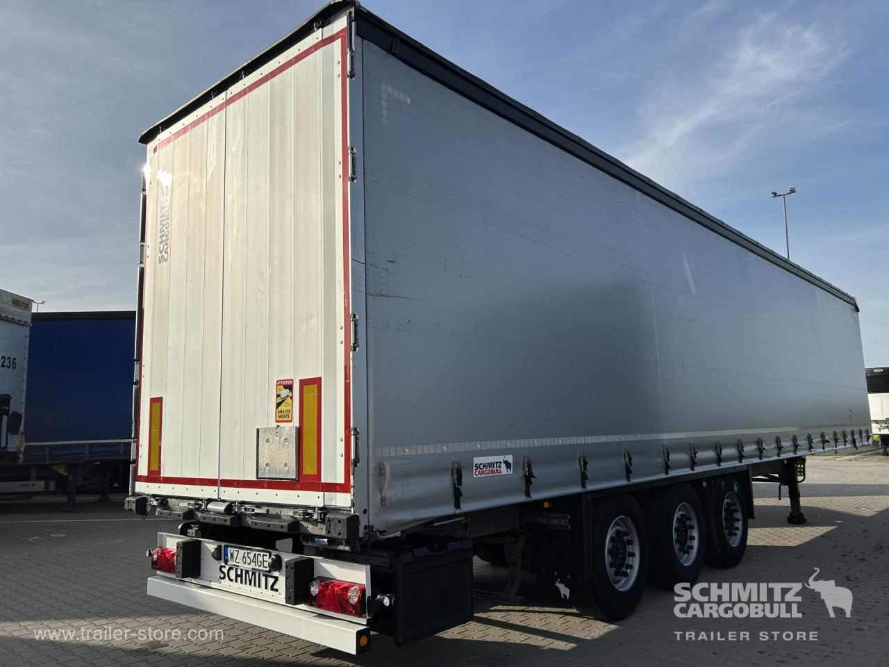 SCHMITZ Curtainsider Standard - Тентованный полуприцеп: фото 2 SCHMITZ Curtainsider Standard - Тентованный полуприцеп: фото 2