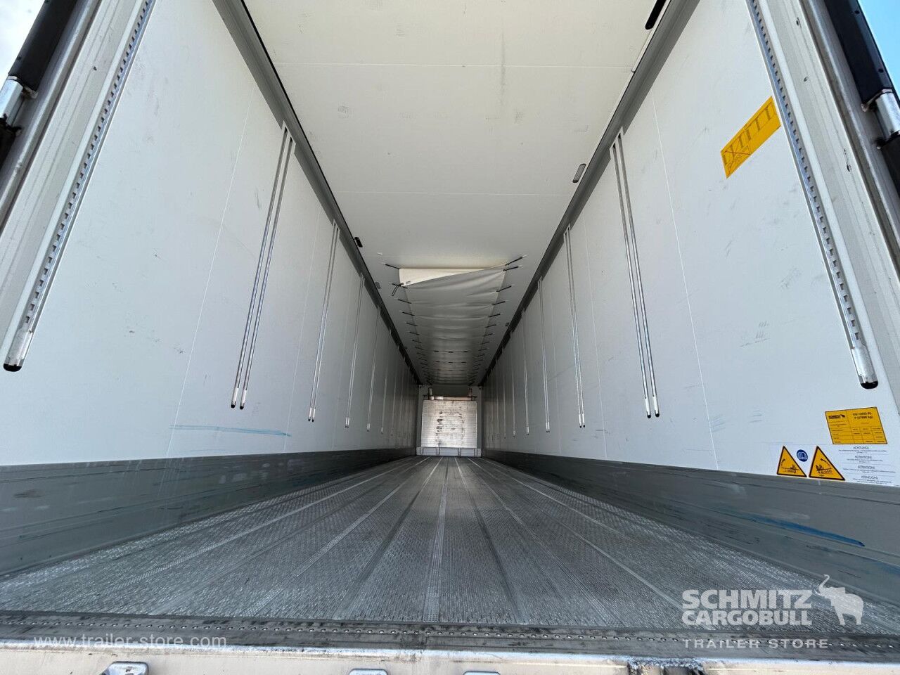 SCHMITZ Reefer Standard Double deck - Изотермический полуприцеп: фото 2 SCHMITZ Reefer Standard Double deck - Изотермический полуприцеп: фото 2