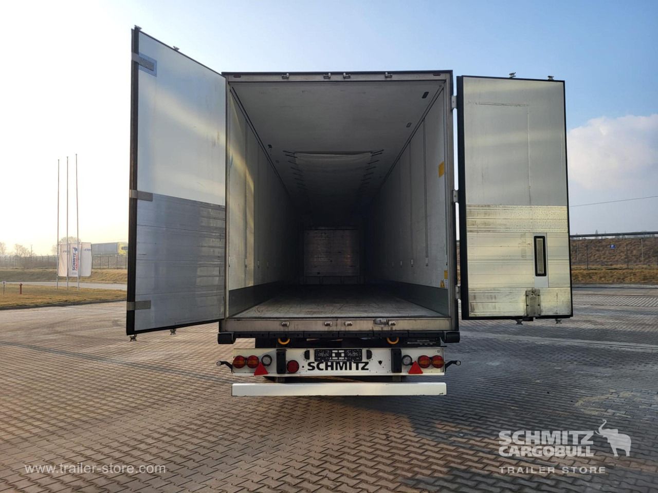 SCHMITZ Reefer Standard Double deck - Изотермический полуприцеп: фото 4 SCHMITZ Reefer Standard Double deck - Изотермический полуприцеп: фото 4