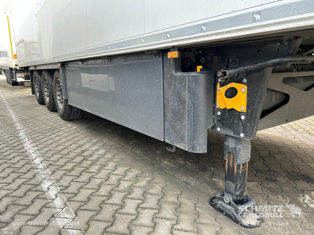 SCHMITZ Reefer Standard Double deck - Изотермический полуприцеп: фото 2 SCHMITZ Reefer Standard Double deck - Изотермический полуприцеп: фото 2