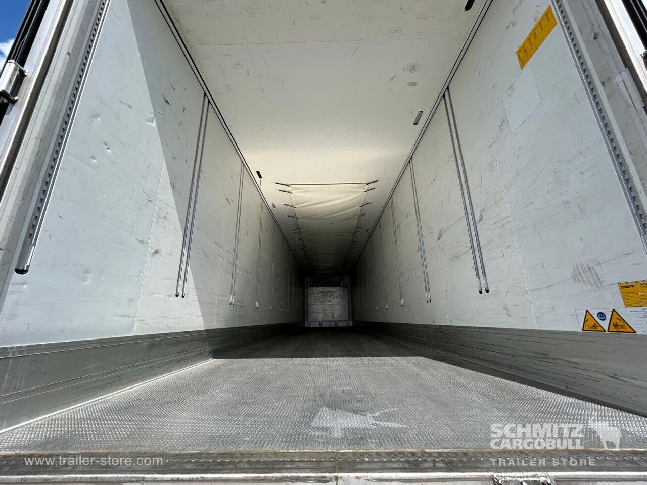 SCHMITZ Reefer Standard Double deck - Изотермический полуприцеп: фото 2 SCHMITZ Reefer Standard Double deck - Изотермический полуприцеп: фото 2
