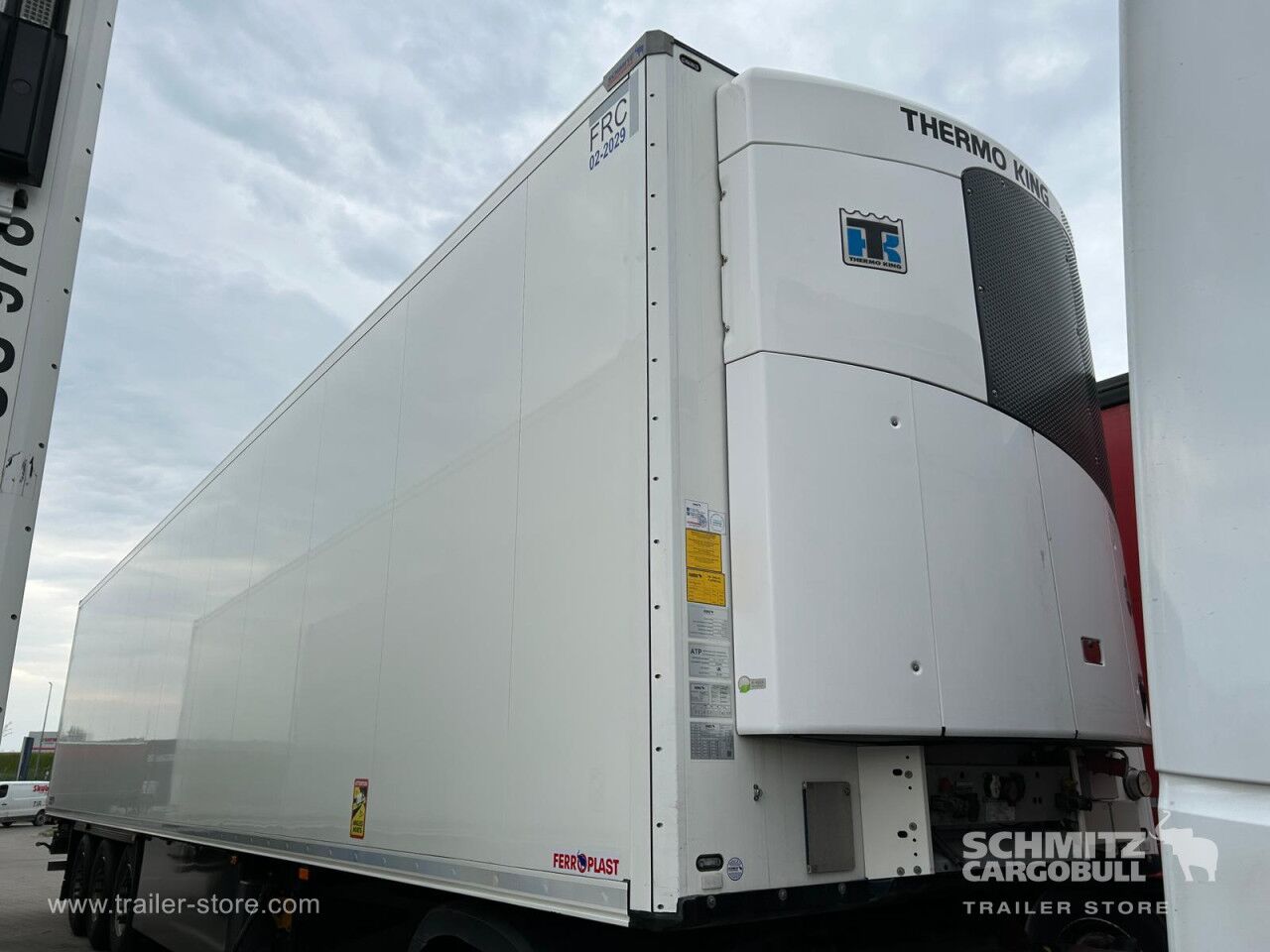 SCHMITZ Reefer Standard Double deck - Изотермический полуприцеп: фото 1 SCHMITZ Reefer Standard Double deck - Изотермический полуприцеп: фото 1