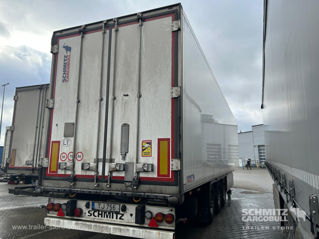 SCHMITZ Reefer Standard Double deck - Изотермический полуприцеп: фото 2 SCHMITZ Reefer Standard Double deck - Изотермический полуприцеп: фото 2