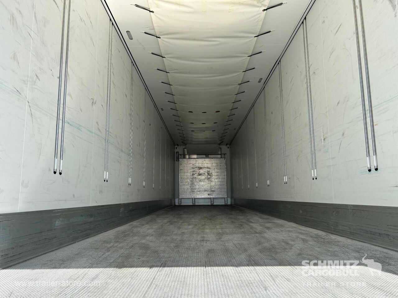 SCHMITZ Reefer Standard Double deck - Изотермический полуприцеп: фото 2 SCHMITZ Reefer Standard Double deck - Изотермический полуприцеп: фото 2