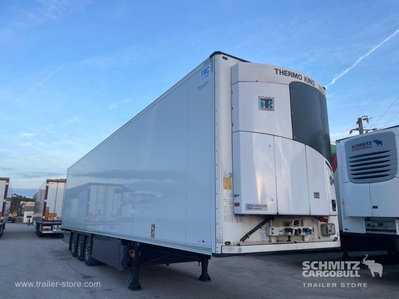 SCHMITZ Reefer Standard Double deck - Изотермический полуприцеп: фото 1 SCHMITZ Reefer Standard Double deck - Изотермический полуприцеп: фото 1