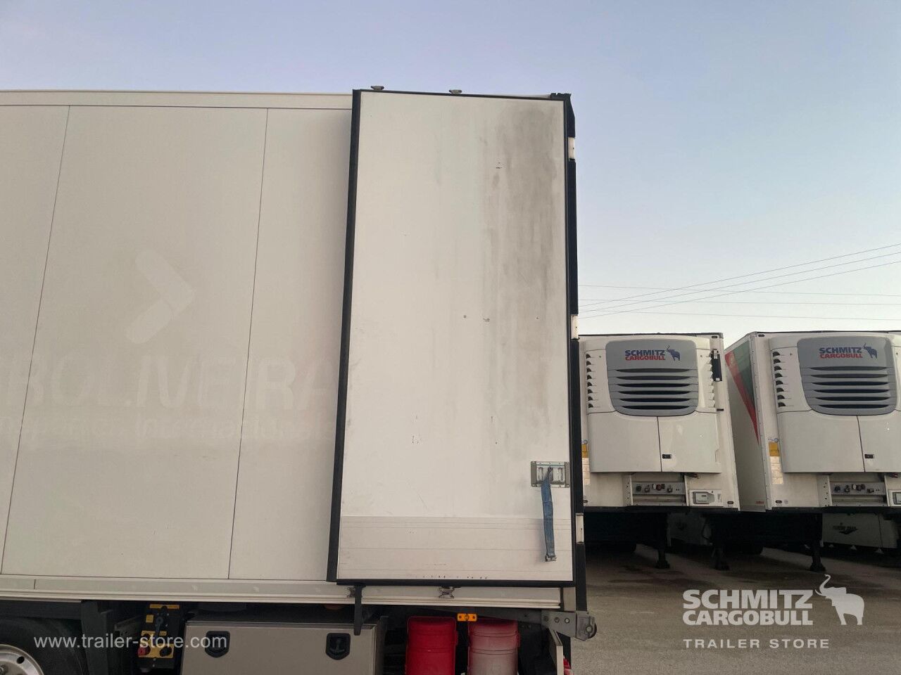 SCHMITZ Reefer Standard Double deck - Изотермический полуприцеп: фото 2 SCHMITZ Reefer Standard Double deck - Изотермический полуприцеп: фото 2