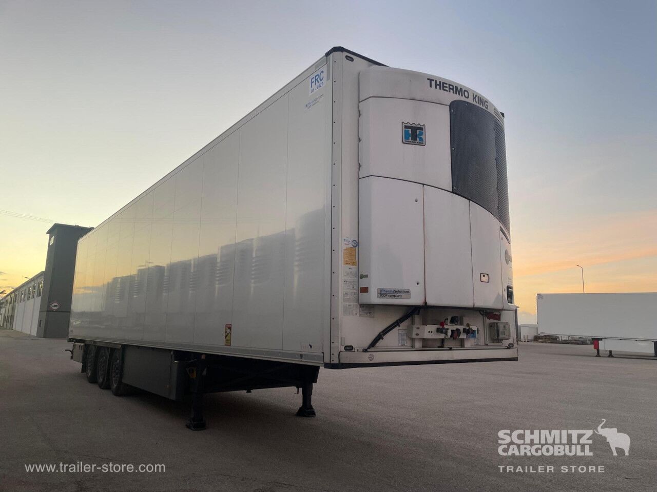 SCHMITZ Reefer Standard Double deck - Изотермический полуприцеп: фото 1 SCHMITZ Reefer Standard Double deck - Изотермический полуприцеп: фото 1
