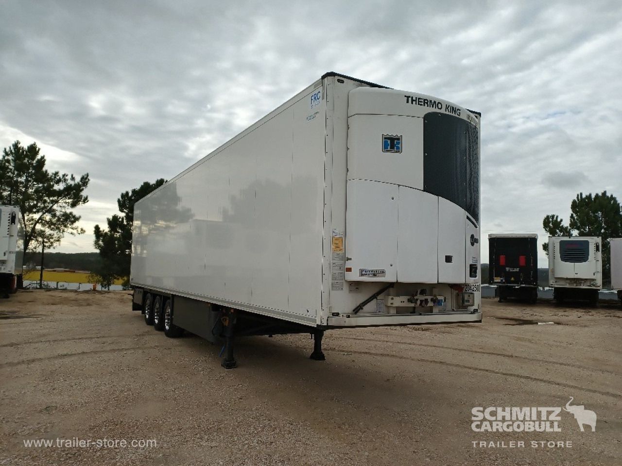 SCHMITZ Reefer Standard Double deck - Изотермический полуприцеп: фото 1 SCHMITZ Reefer Standard Double deck - Изотермический полуприцеп: фото 1