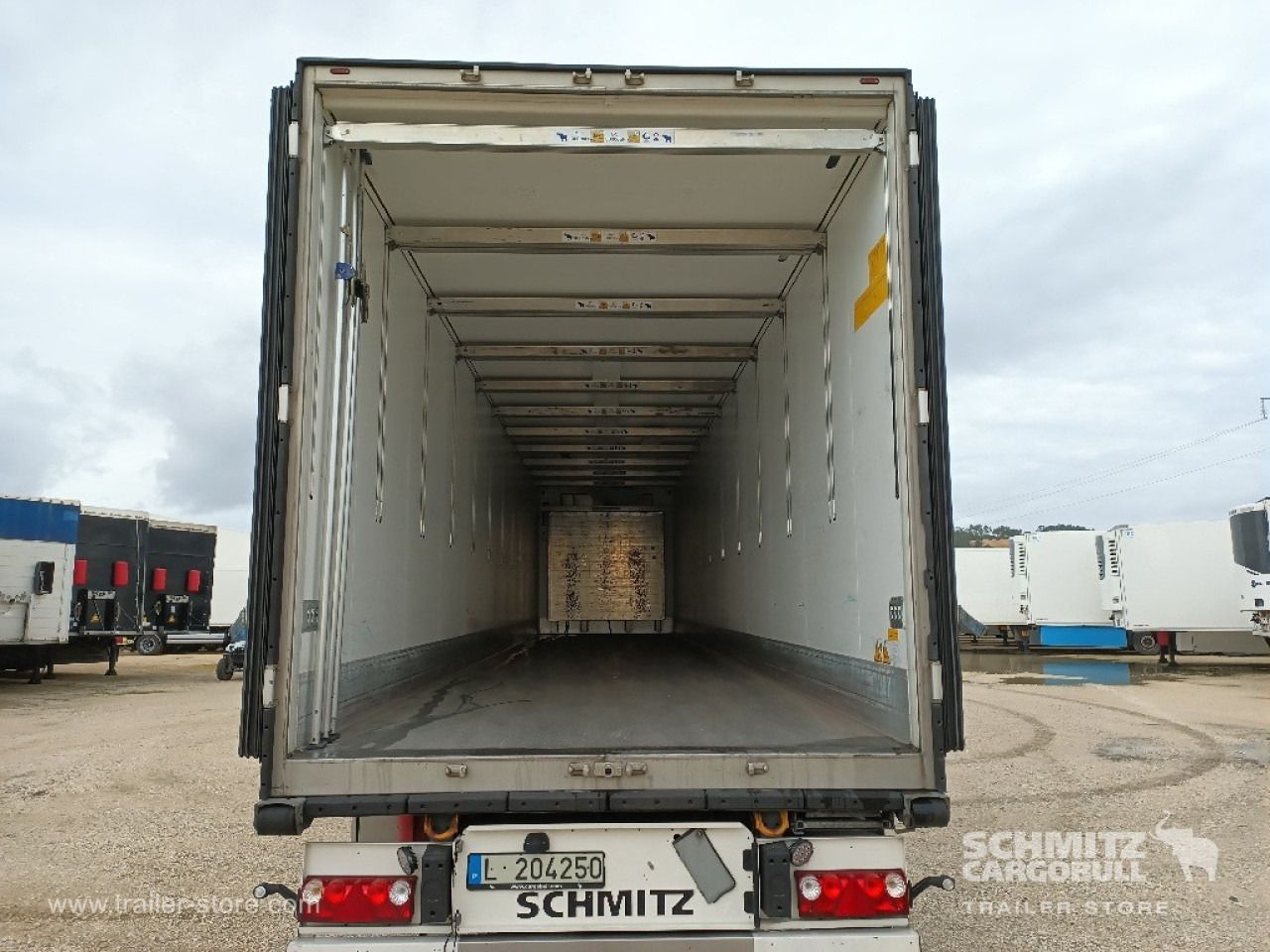 SCHMITZ Reefer Standard Double deck - Изотермический полуприцеп: фото 3 SCHMITZ Reefer Standard Double deck - Изотермический полуприцеп: фото 3